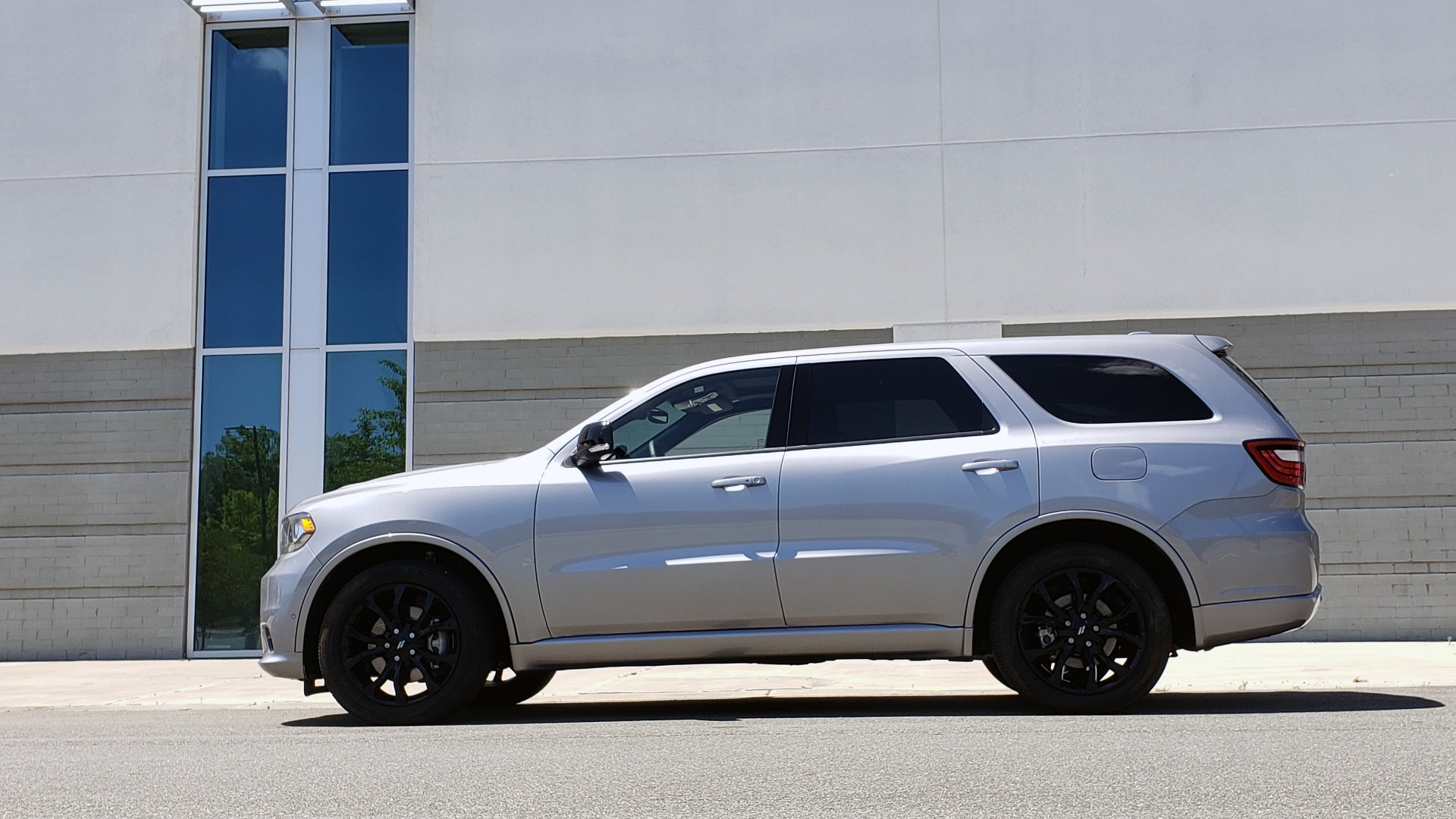 Used 2019 Dodge DURANGO R/T BLACKTOP AWD / TECH / ADAPT CRUS / TOW GROUP / SUNROOF / REARVIEW for sale Sold at Formula Imports in Charlotte NC 28227 6