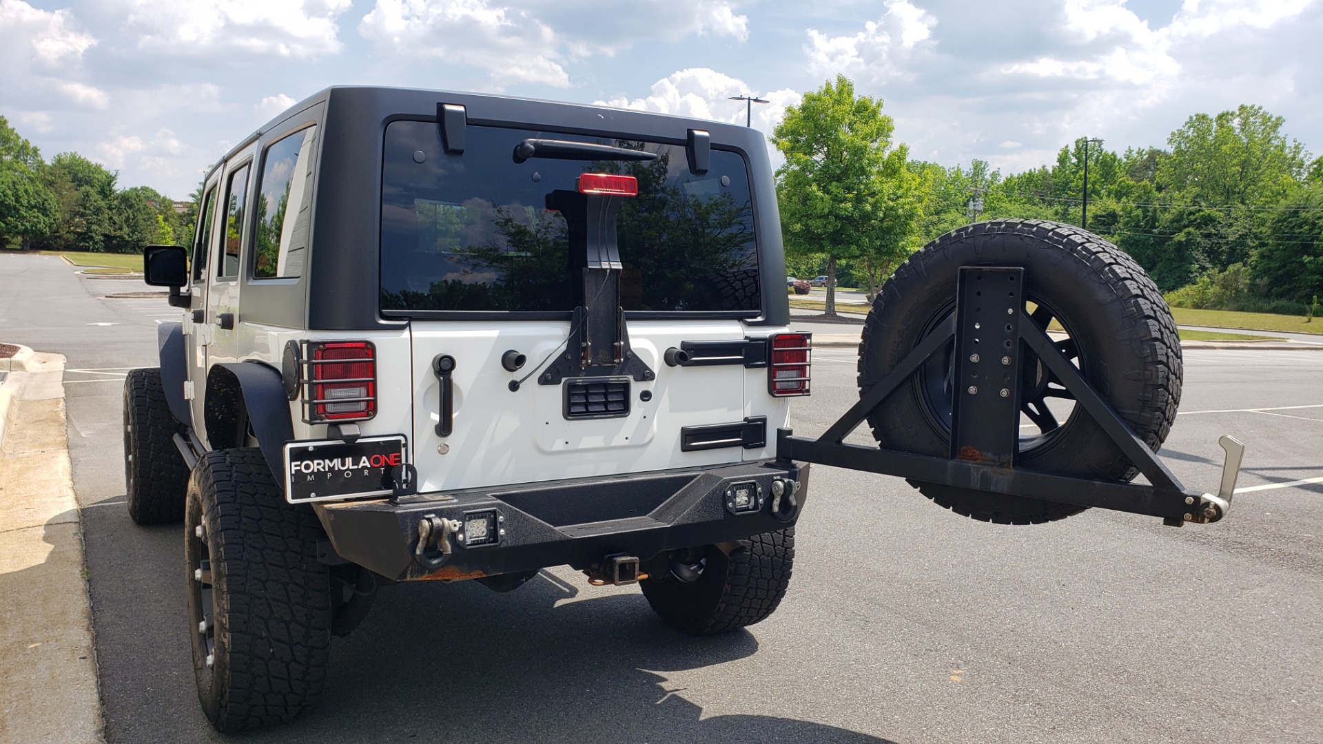 Used 2017 Jeep WRANGLER UNLIMITED RUBICON HARD ROCK 4X4 / 3.6L V6 / 5-SPD AUTO / NAV / REMOTE START for sale Sold at Formula Imports in Charlotte NC 28227 24