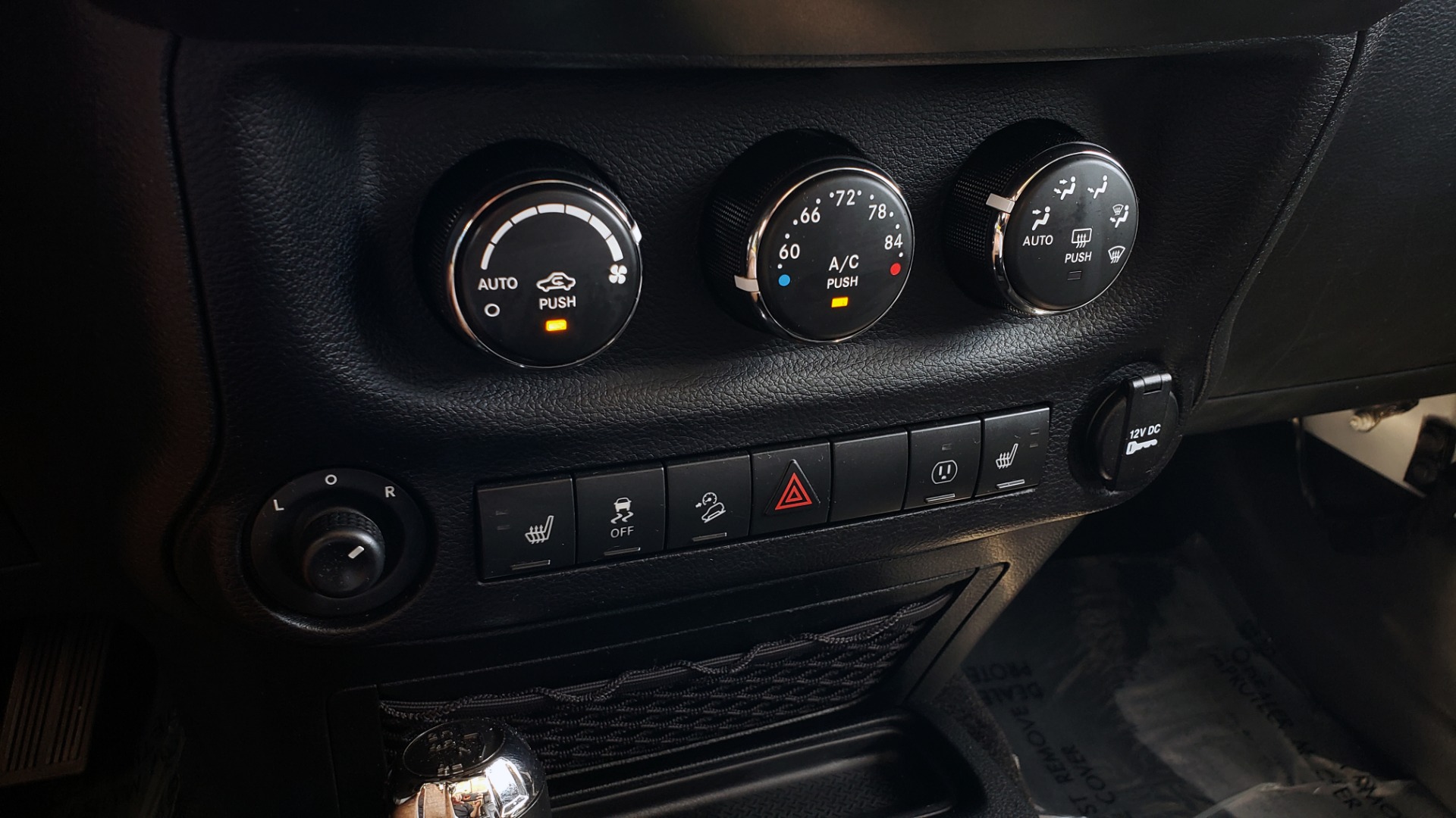 Used 2017 Jeep WRANGLER UNLIMITED RUBICON HARD ROCK 4X4 / 3.6L V6 / 5-SPD AUTO / NAV / REMOTE START for sale Sold at Formula Imports in Charlotte NC 28227 52