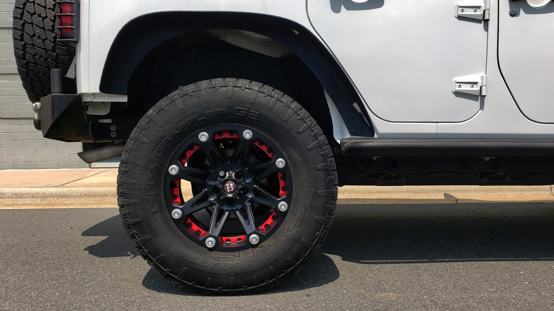 Used 2017 Jeep WRANGLER UNLIMITED RUBICON HARD ROCK 4X4 / 3.6L V6 / 5-SPD AUTO / NAV / REMOTE START for sale Sold at Formula Imports in Charlotte NC 28227 73