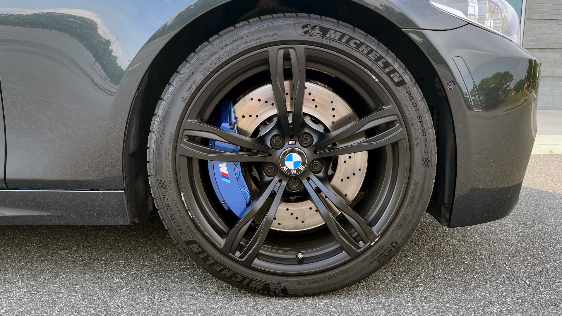 Used 2015 BMW M5 for sale Sold at Formula Imports in Charlotte NC 28227 101