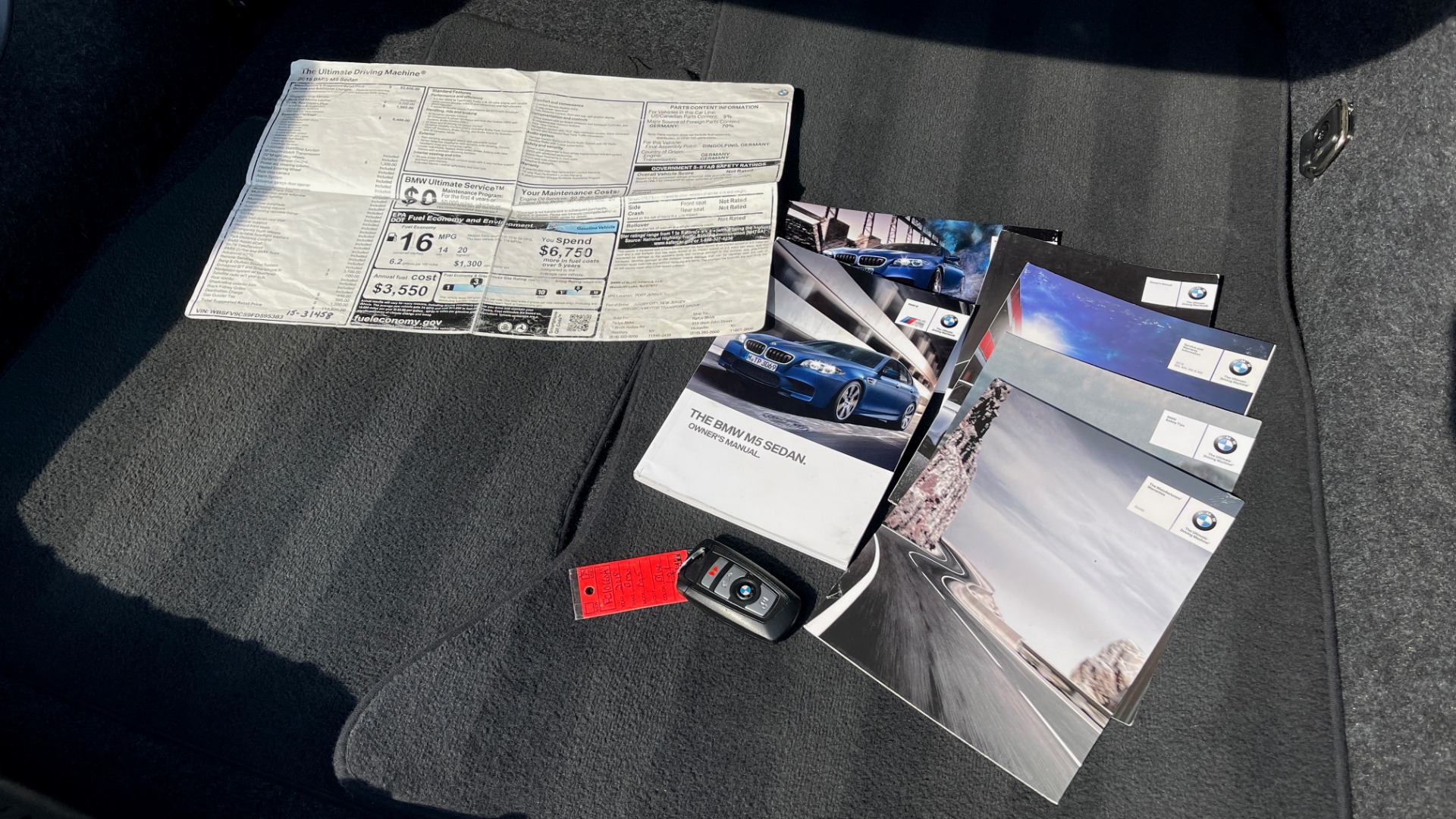 Used 2015 BMW M5 SEDAN / EXEC PKG / HUD / NAV / B&O SND / SUNROOF / REARVIEW for sale Sold at Formula Imports in Charlotte NC 28227 107