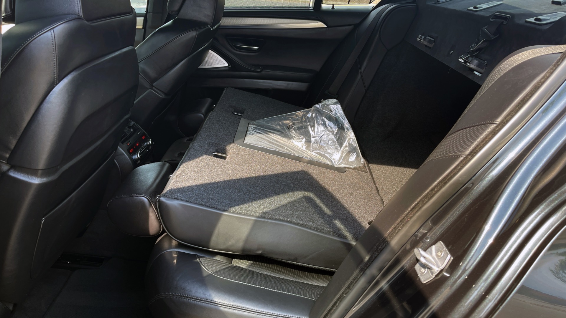 Used 2015 BMW M5 SEDAN / EXEC PKG / HUD / NAV / B&O SND / SUNROOF / REARVIEW for sale Sold at Formula Imports in Charlotte NC 28227 25