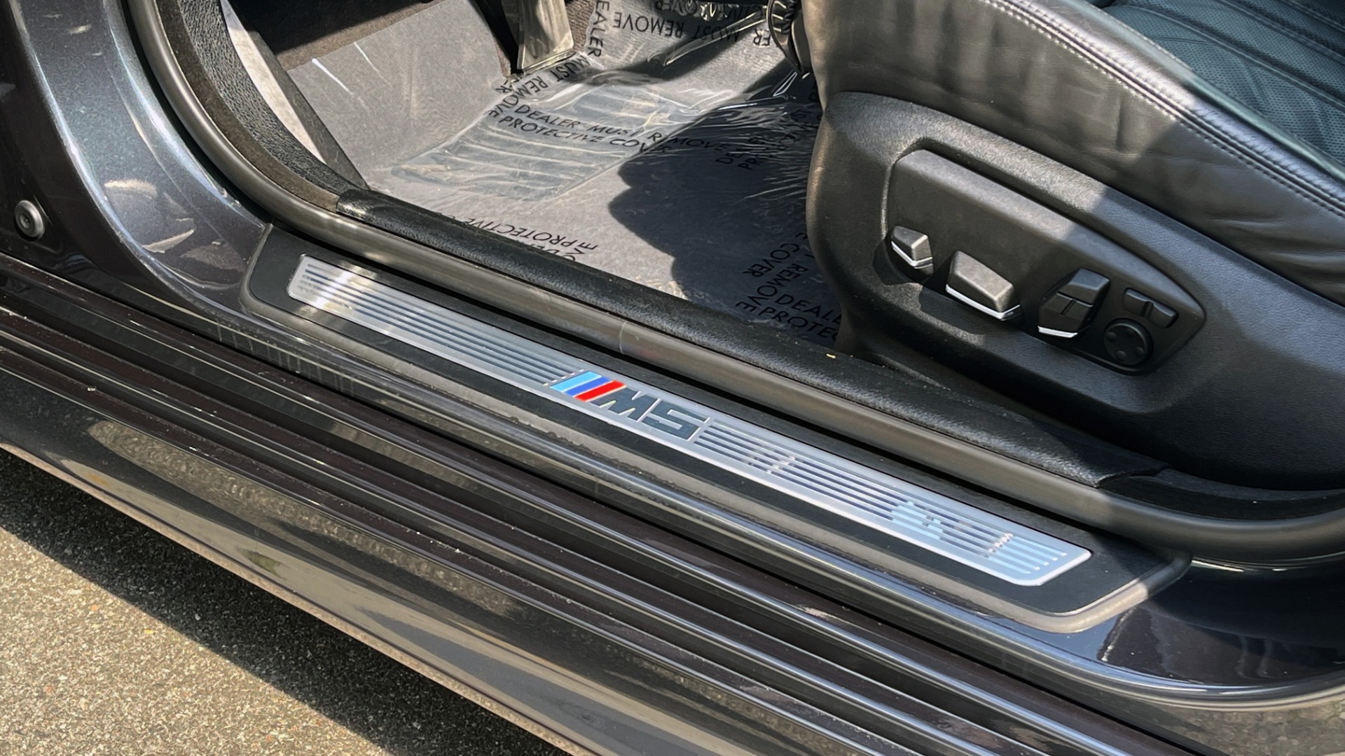Used 2015 BMW M5 for sale Sold at Formula Imports in Charlotte NC 28227 39