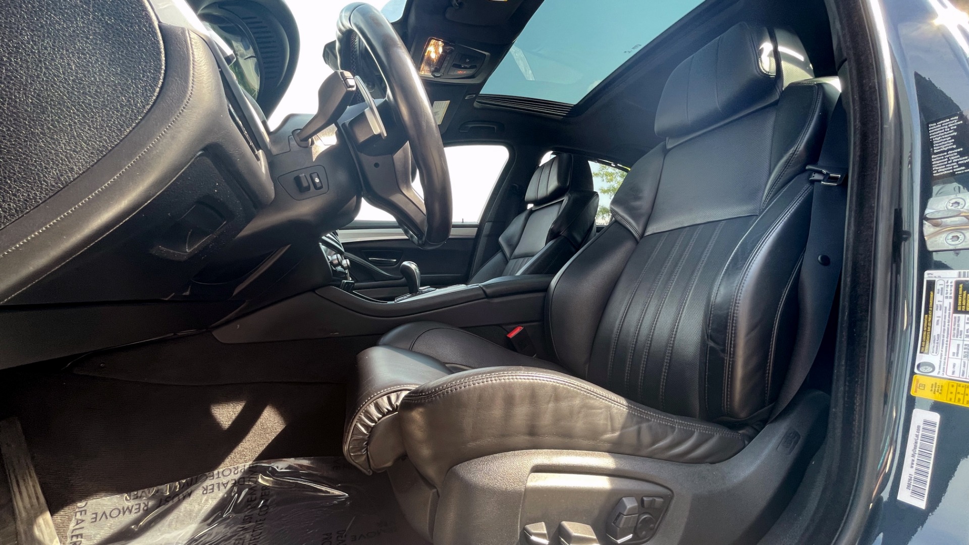Used 2015 BMW M5 for sale Sold at Formula Imports in Charlotte NC 28227 46
