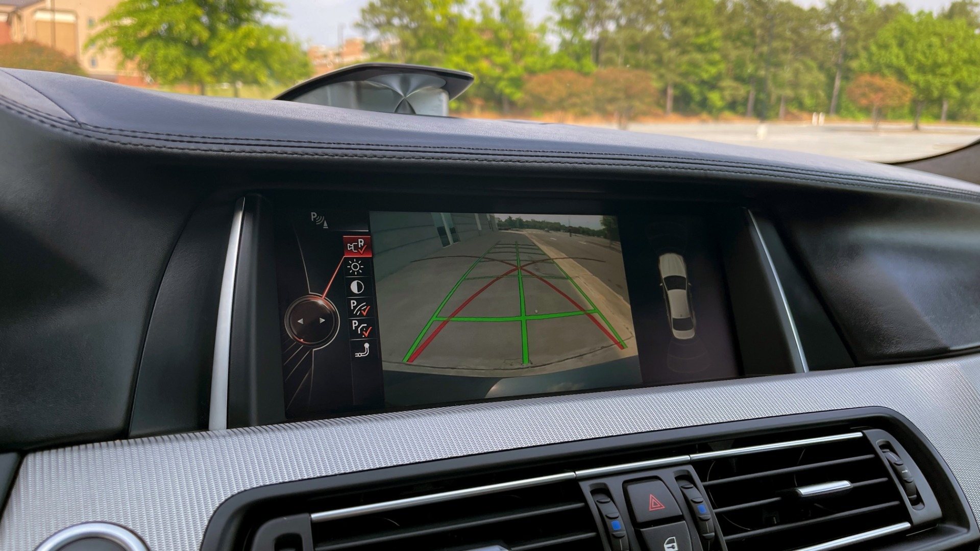 Used 2015 BMW M5 SEDAN / EXEC PKG / HUD / NAV / B&O SND / SUNROOF / REARVIEW for sale Sold at Formula Imports in Charlotte NC 28227 60