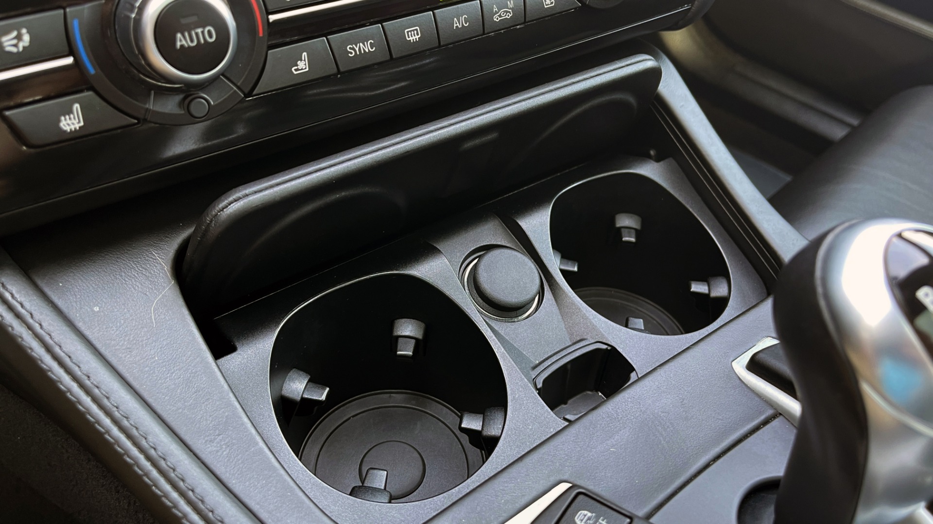 Used 2015 BMW M5 for sale Sold at Formula Imports in Charlotte NC 28227 66