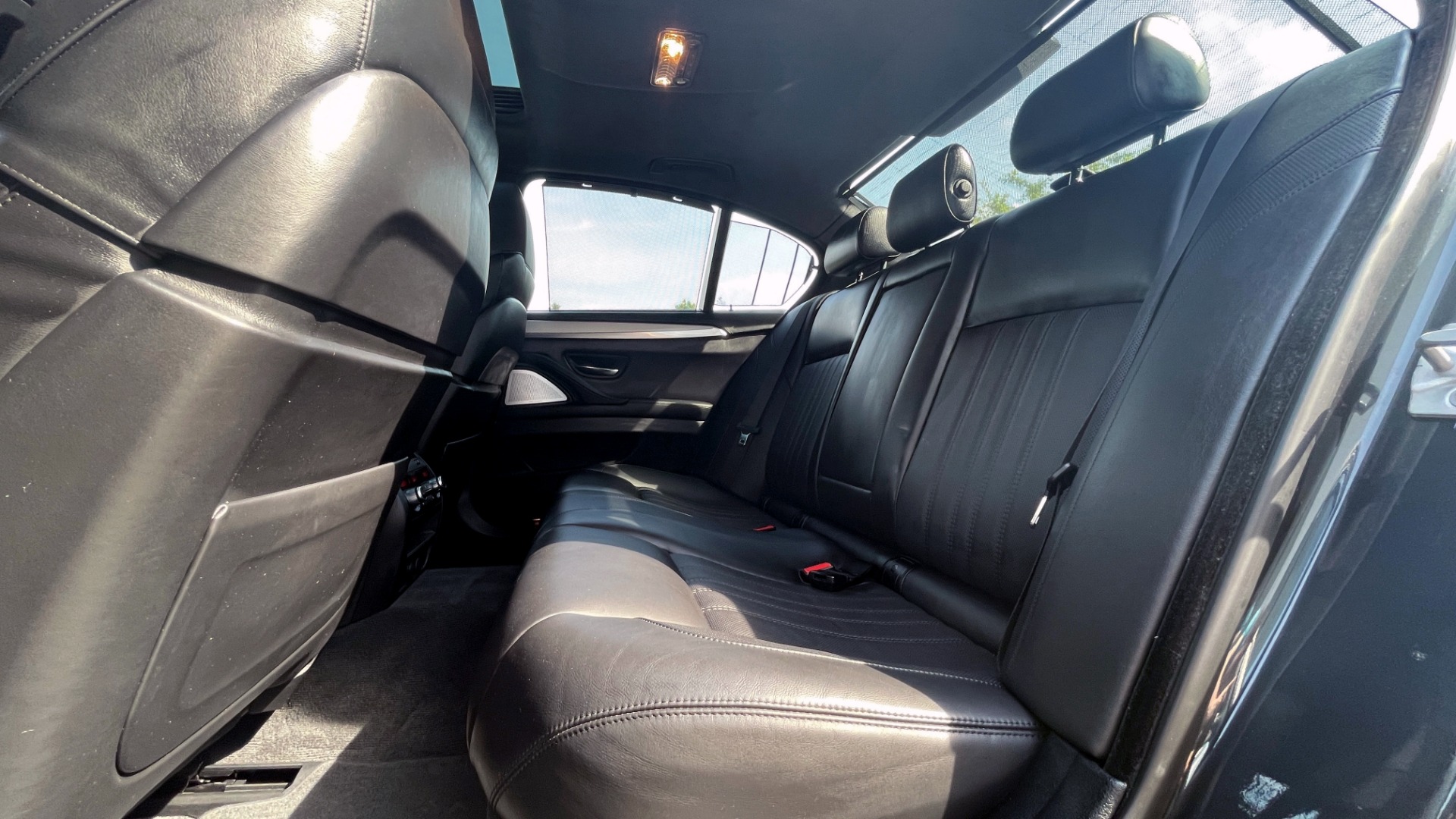 Used 2015 BMW M5 SEDAN / EXEC PKG / HUD / NAV / B&O SND / SUNROOF / REARVIEW for sale Sold at Formula Imports in Charlotte NC 28227 80
