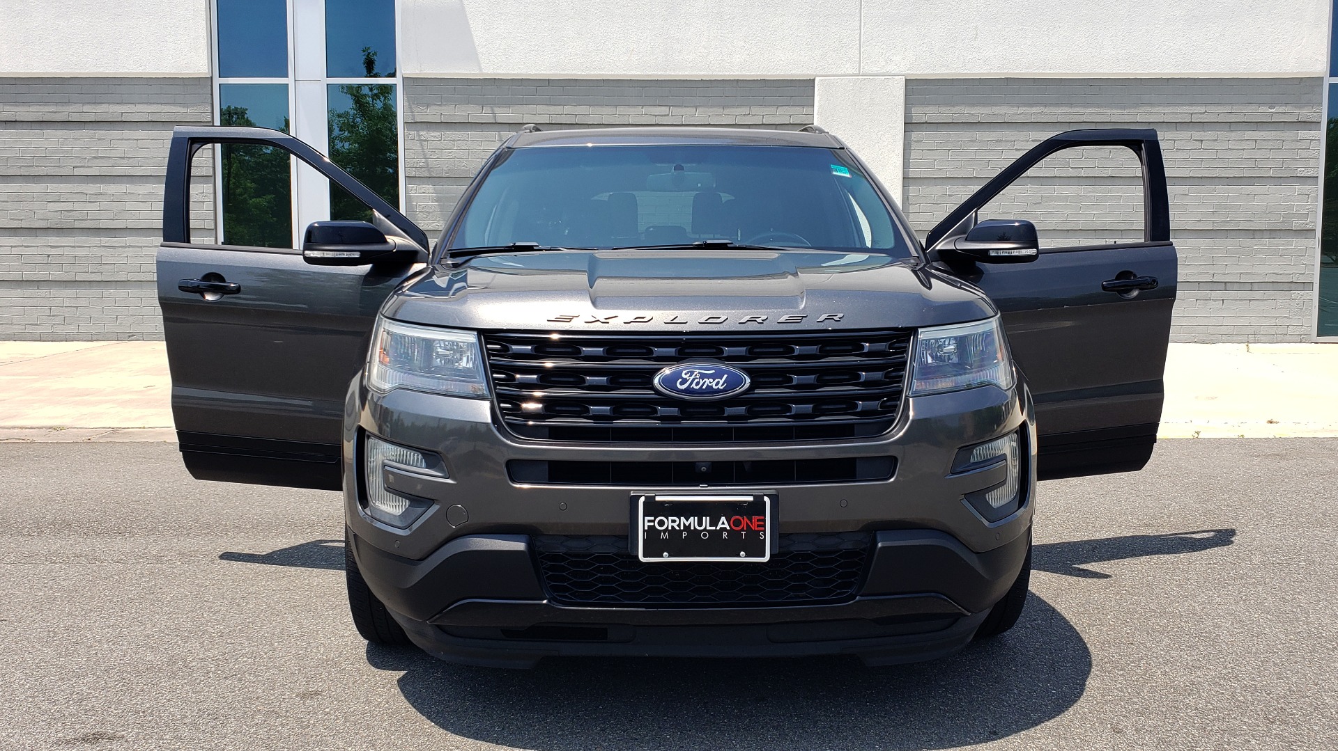Used 2016 Ford Explorer Sport for sale Sold at Formula Imports in Charlotte NC 28227 20