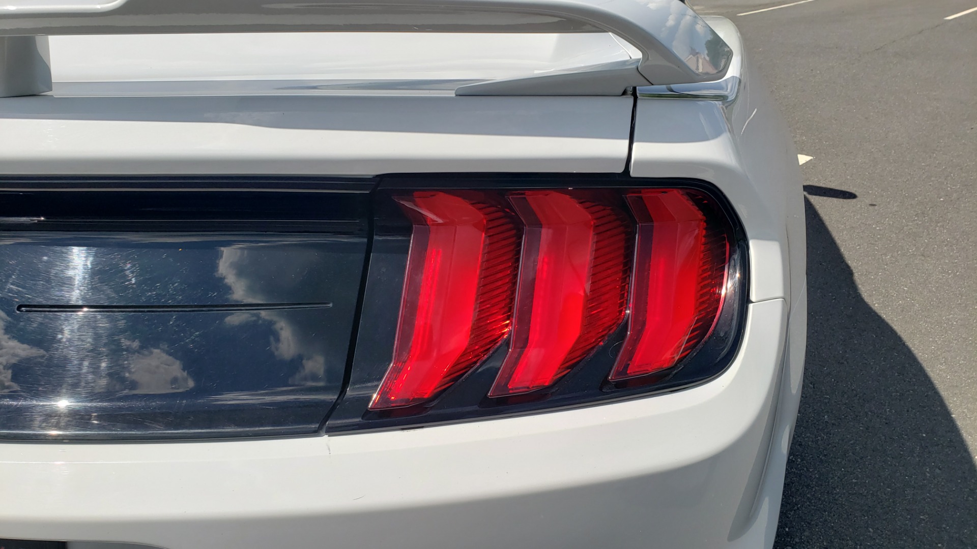 Used 2018 Ford MUSTANG GT COUPE / 5.0L V8 / AUTO / PERF PKG / REARVIEW / 19IN WHLS for sale Sold at Formula Imports in Charlotte NC 28227 29