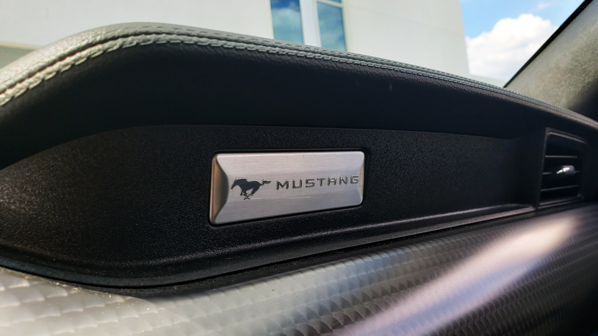 Used 2018 Ford MUSTANG GT COUPE / 5.0L V8 / AUTO / PERF PKG / REARVIEW / 19IN WHLS for sale Sold at Formula Imports in Charlotte NC 28227 55