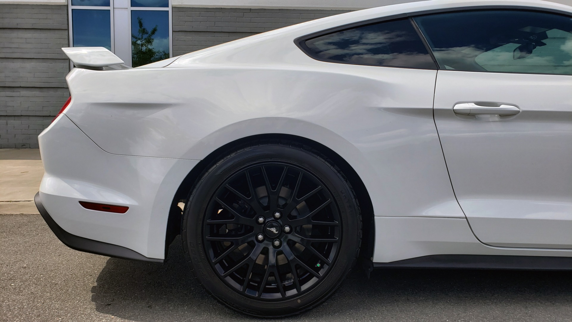 Used 2018 Ford MUSTANG GT COUPE / 5.0L V8 / AUTO / PERF PKG / REARVIEW / 19IN WHLS for sale Sold at Formula Imports in Charlotte NC 28227 69