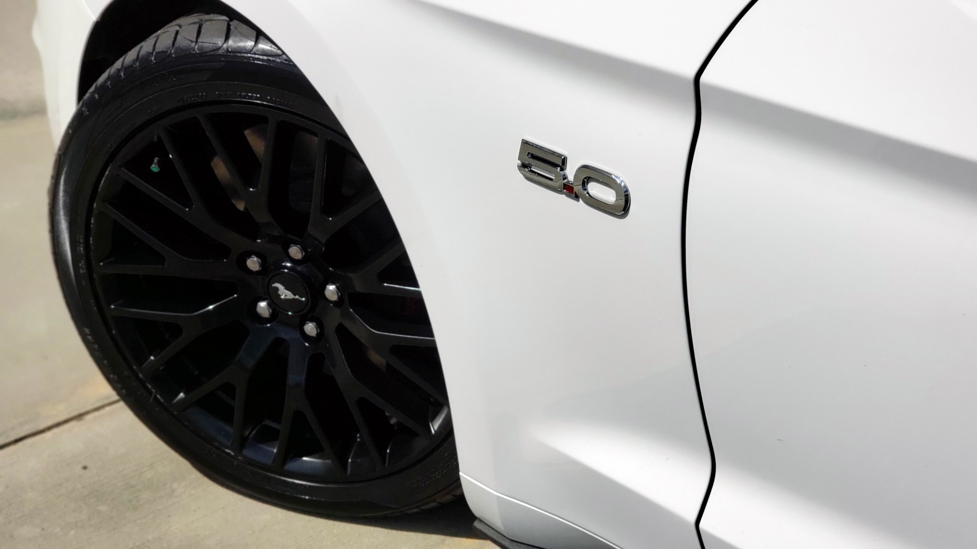 Used 2018 Ford MUSTANG GT COUPE / 5.0L V8 / AUTO / PERF PKG / REARVIEW / 19IN WHLS for sale Sold at Formula Imports in Charlotte NC 28227 75