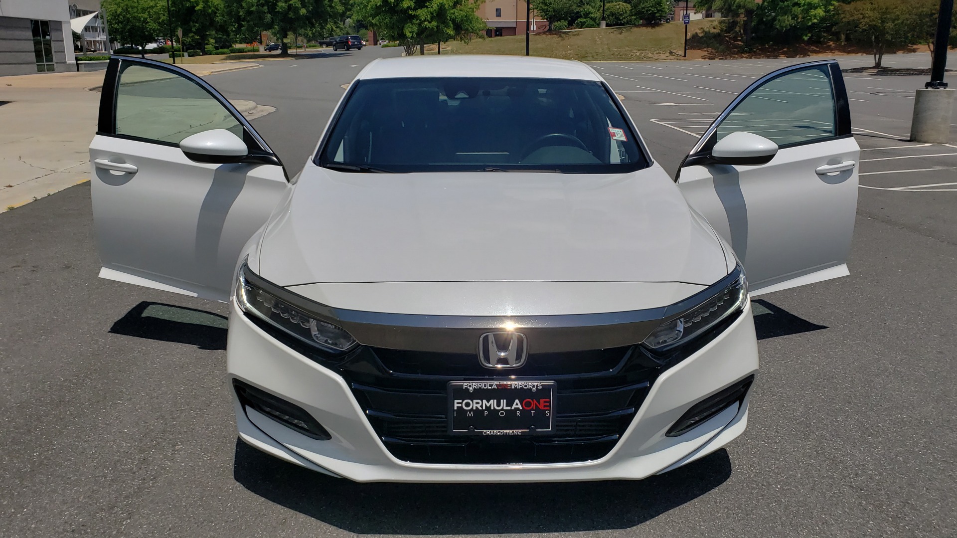 Used 2018 Honda ACCORD SEDAN SPORT 1.5T / CVT TRANS / FWD / 19IN WHEELS for sale Sold at Formula Imports in Charlotte NC 28227 16
