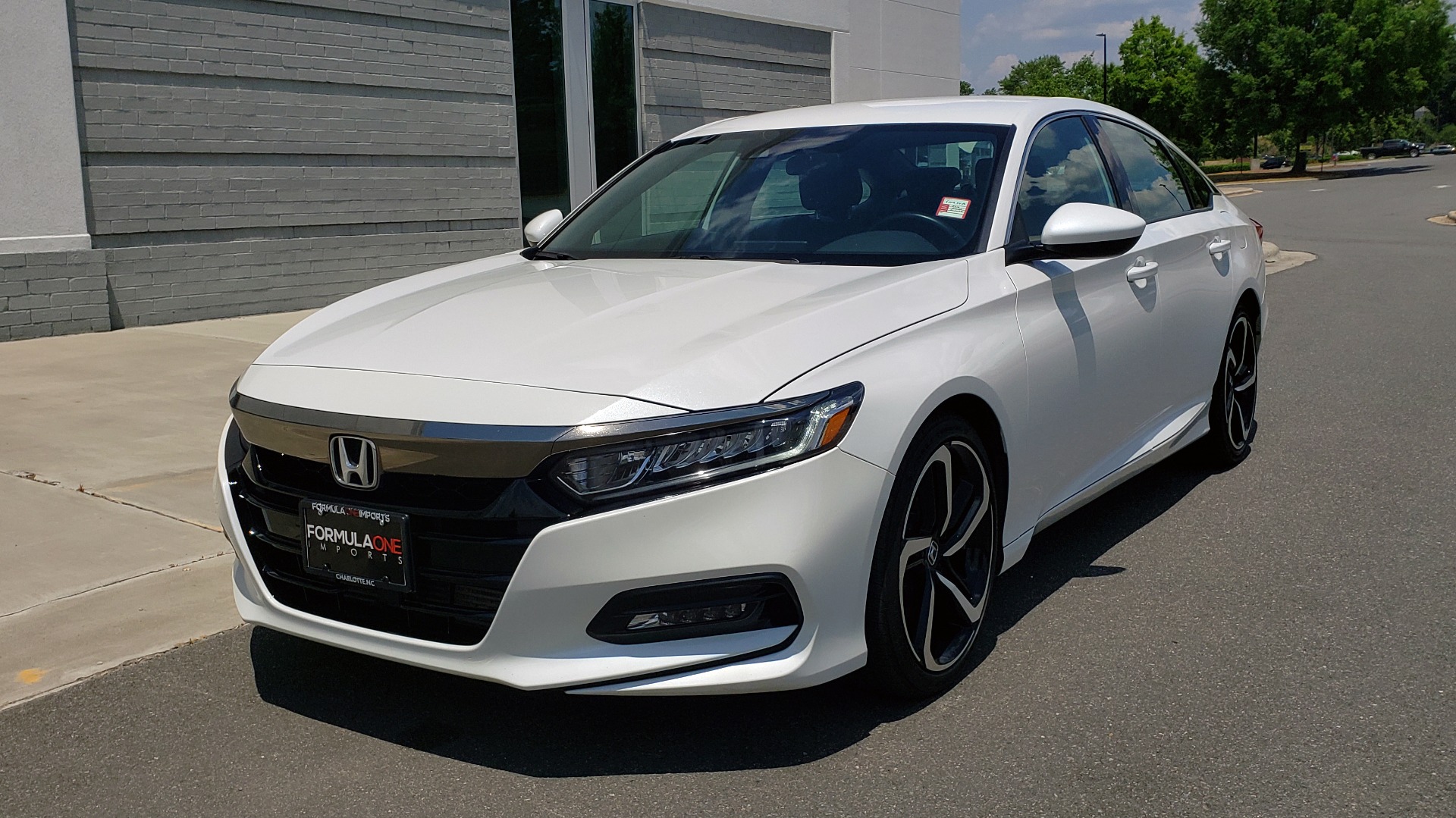 Used 2018 Honda ACCORD SEDAN SPORT 1.5T / CVT TRANS / FWD / 19IN WHEELS for sale Sold at Formula Imports in Charlotte NC 28227 3
