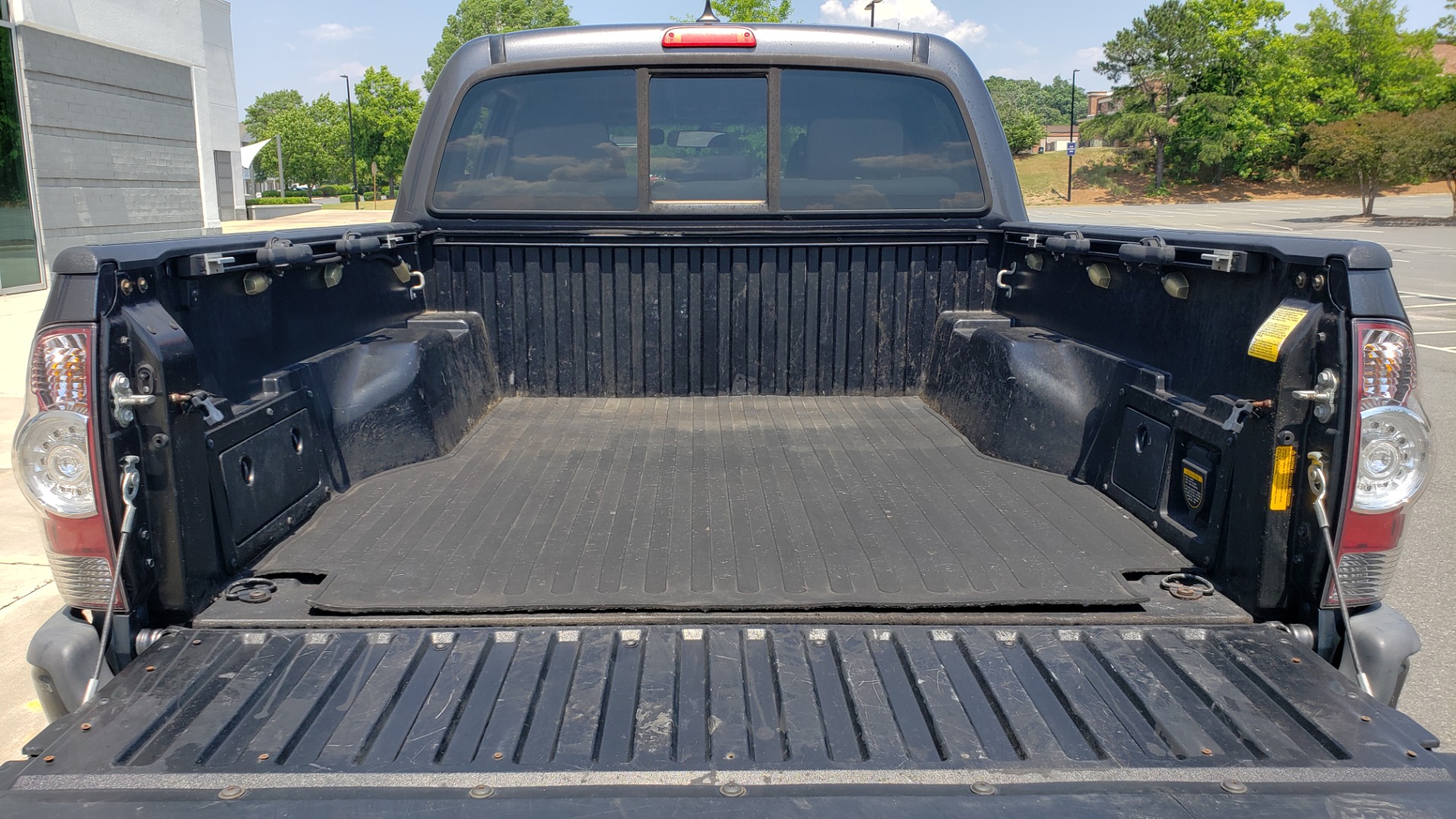 Used 2014 Toyota TACOMA PRERUNNER DOUBLECAB / TRD SPORT / V6 / 5-SPD AUTO / TOW PKG for sale Sold at Formula Imports in Charlotte NC 28227 15