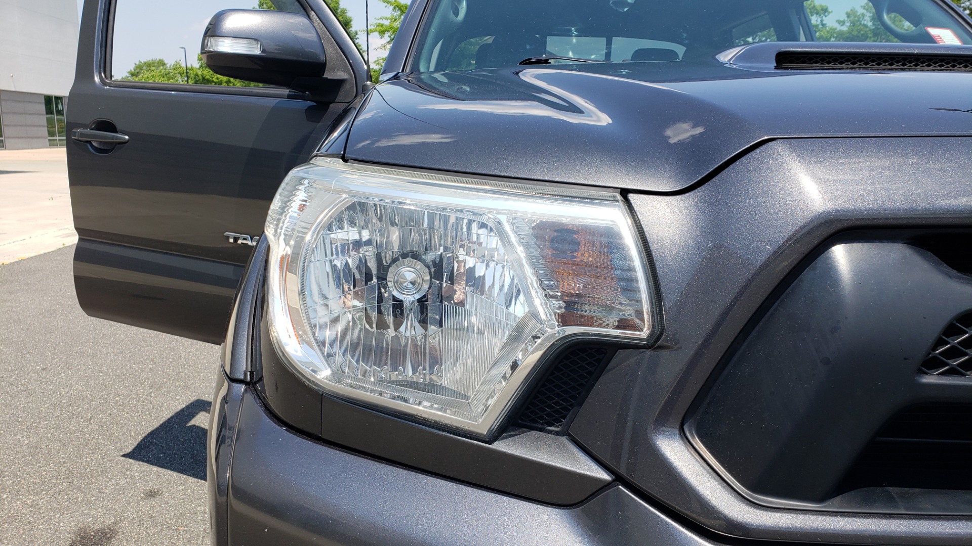 Used 2014 Toyota TACOMA PRERUNNER DOUBLECAB / TRD SPORT / V6 / 5-SPD AUTO / TOW PKG for sale Sold at Formula Imports in Charlotte NC 28227 19