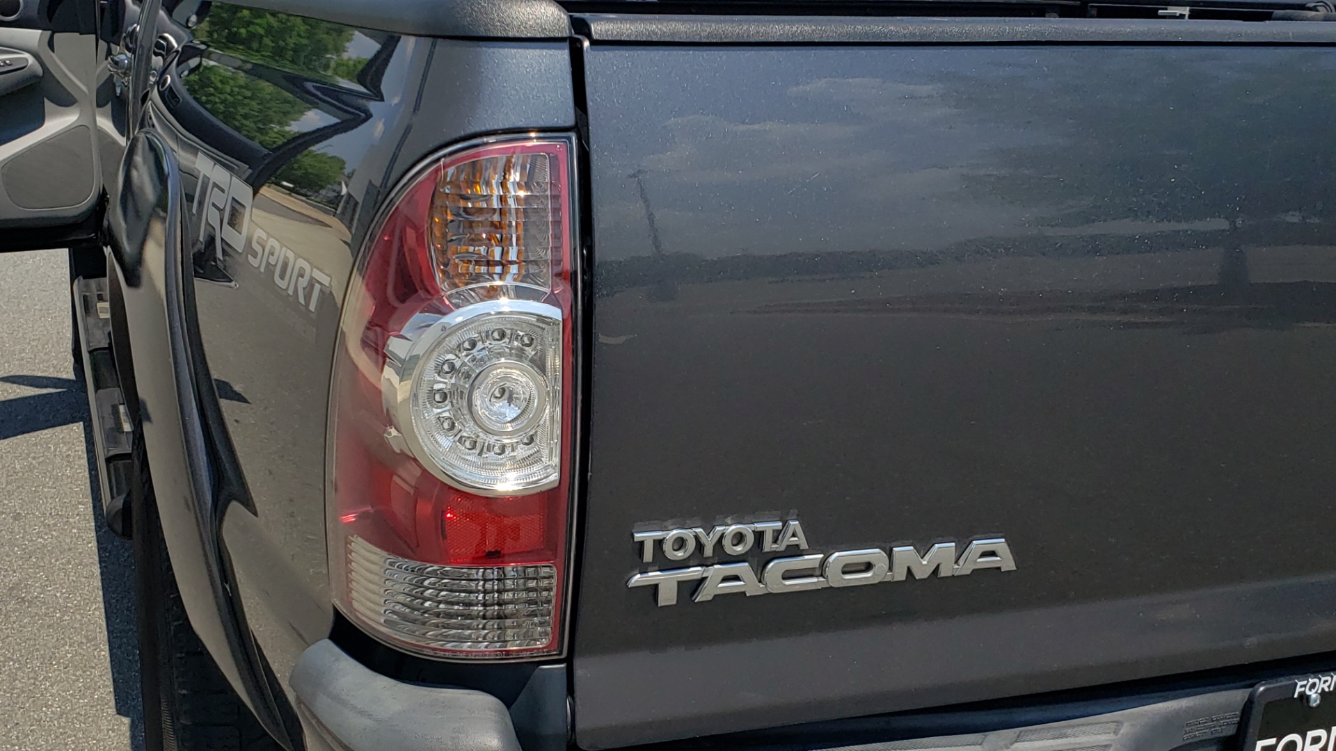 Used 2014 Toyota TACOMA PRERUNNER DOUBLECAB / TRD SPORT / V6 / 5-SPD AUTO / TOW PKG for sale Sold at Formula Imports in Charlotte NC 28227 27