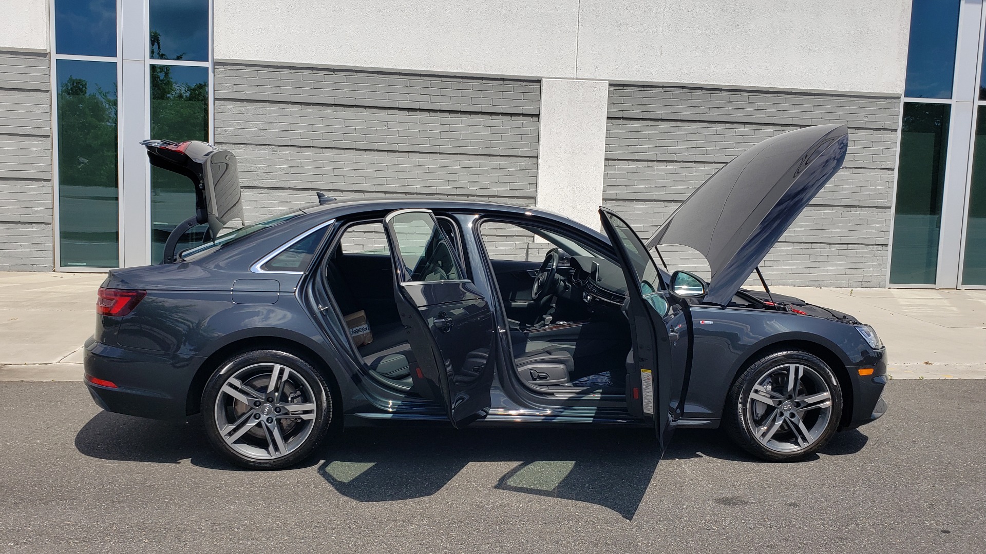Used 2018 Audi A4 TECH PREMIUM PLUS / NAV / B&O SND / SUNROOF / CLD WTHR / REARVIEW for sale Sold at Formula Imports in Charlotte NC 28227 13