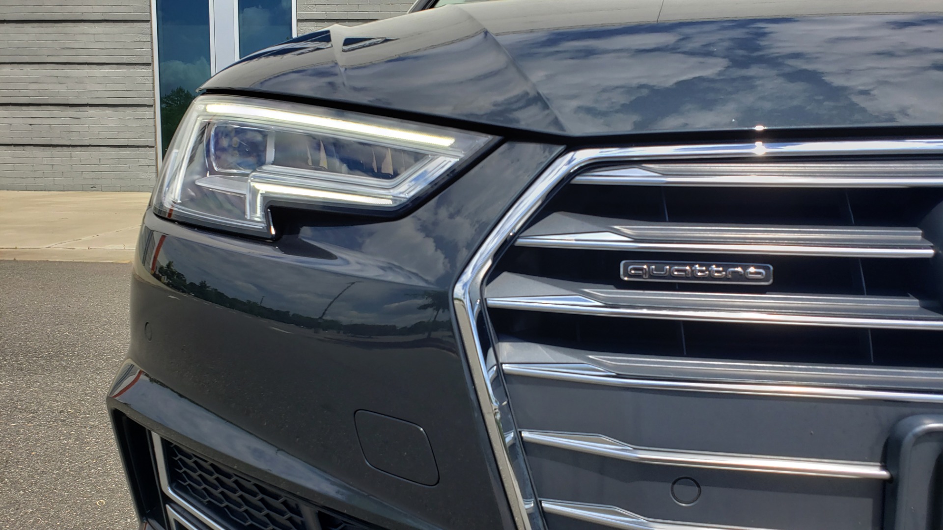 Used 2018 Audi A4 TECH PREMIUM PLUS / NAV / B&O SND / SUNROOF / CLD WTHR / REARVIEW for sale Sold at Formula Imports in Charlotte NC 28227 21