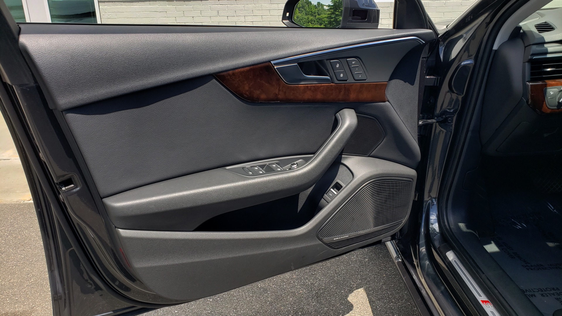 Used 2018 Audi A4 TECH PREMIUM PLUS / NAV / B&O SND / SUNROOF / CLD WTHR / REARVIEW for sale Sold at Formula Imports in Charlotte NC 28227 30