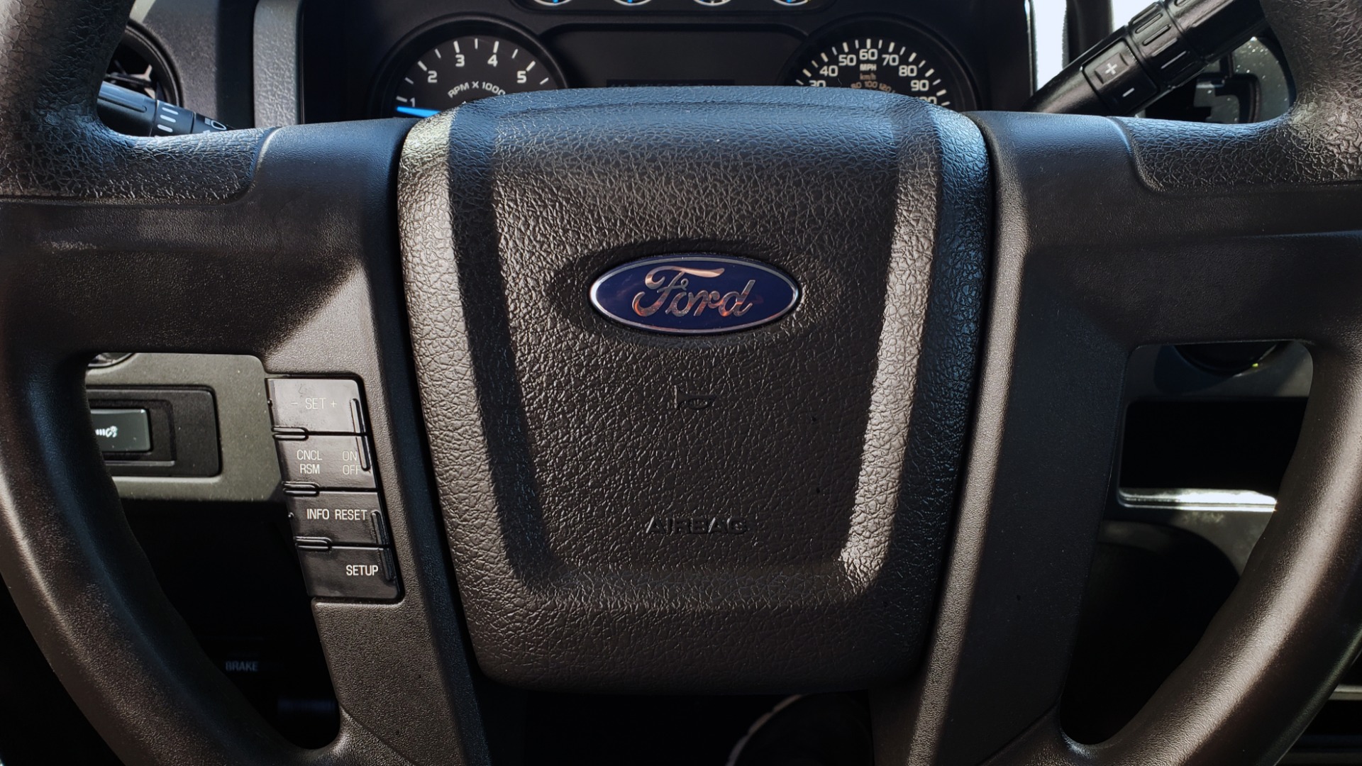 Used 2016 Ford F-150 XL 4X2 REGULAR CAB / 3.5L V6 / 6-SPD AUTO / CRUISE CONTROL for sale Sold at Formula Imports in Charlotte NC 28227 11