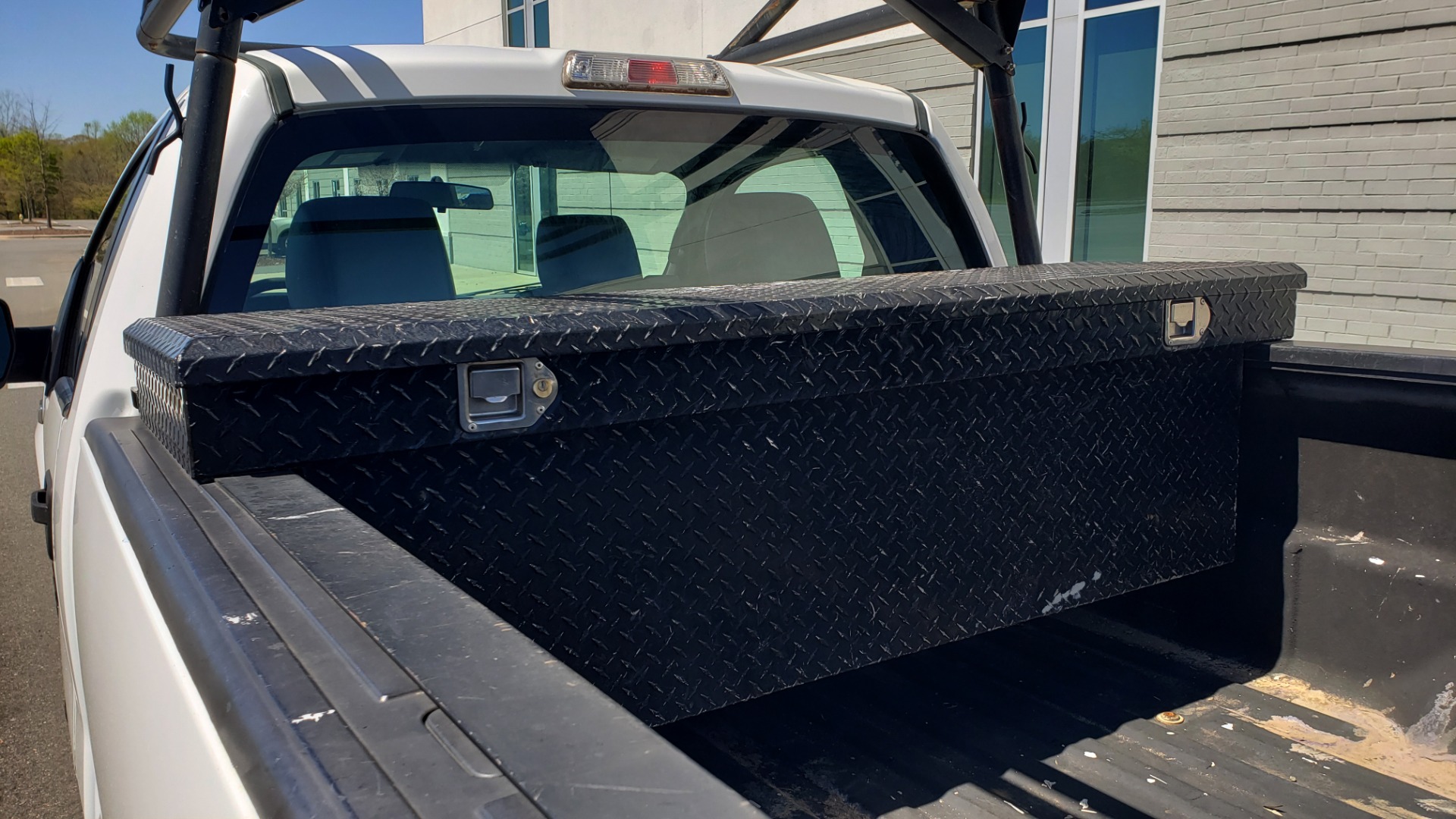 Used 2016 Ford F-150 XL 4X2 REGULAR CAB / 3.5L V6 / 6-SPD AUTO / CRUISE CONTROL for sale Sold at Formula Imports in Charlotte NC 28227 5