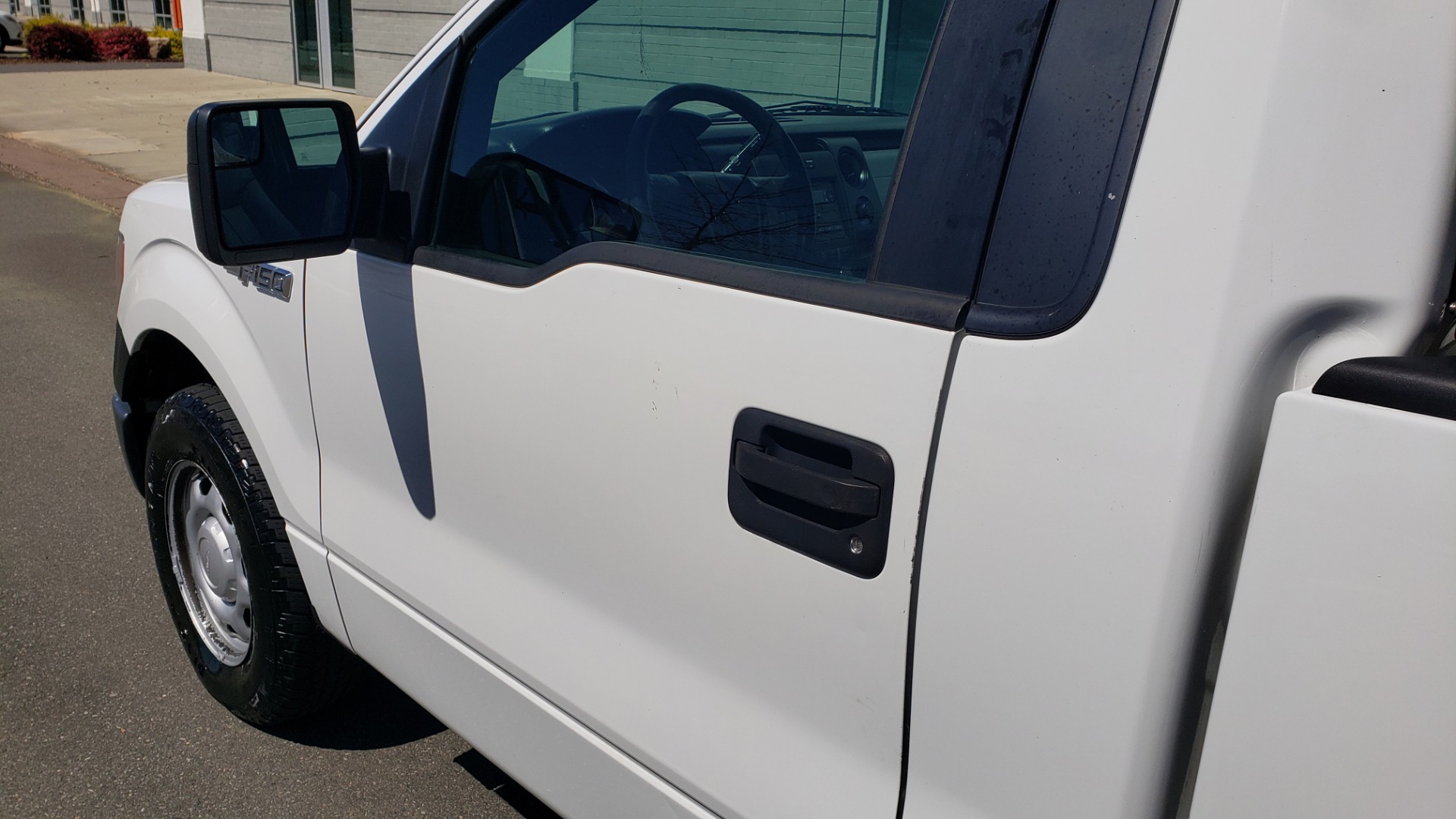 Used 2016 Ford F-150 XL 4X2 REGULAR CAB / 3.5L V6 / 6-SPD AUTO / CRUISE CONTROL for sale Sold at Formula Imports in Charlotte NC 28227 6