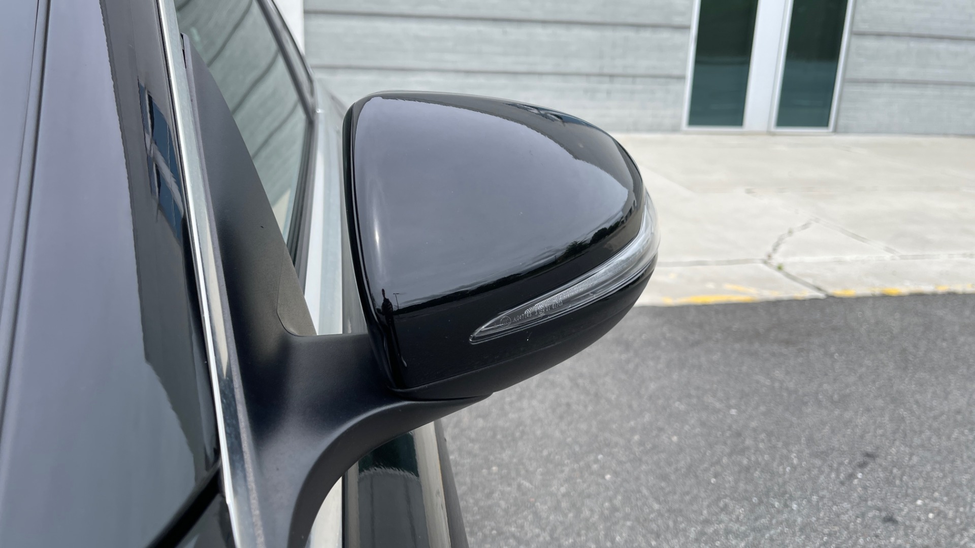 Used 2018 Mercedes-Benz C-CLASS C 300 PREMIUM SEDAN / PANO-ROOF / HTD STS / APPLE / REARVIEW for sale Sold at Formula Imports in Charlotte NC 28227 10