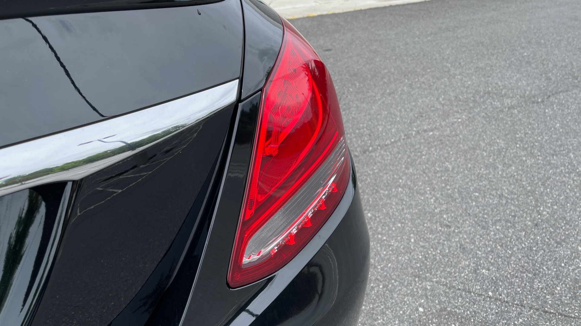 Used 2018 Mercedes-Benz C-CLASS C 300 PREMIUM SEDAN / PANO-ROOF / HTD STS / APPLE / REARVIEW for sale Sold at Formula Imports in Charlotte NC 28227 20