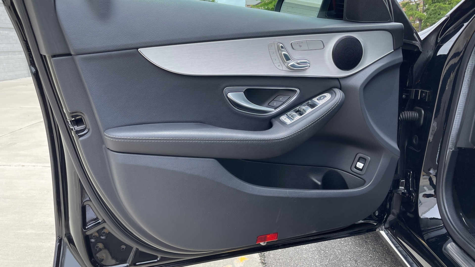 Used 2018 Mercedes-Benz C-CLASS C 300 PREMIUM SEDAN / PANO-ROOF / HTD STS / APPLE / REARVIEW for sale Sold at Formula Imports in Charlotte NC 28227 23