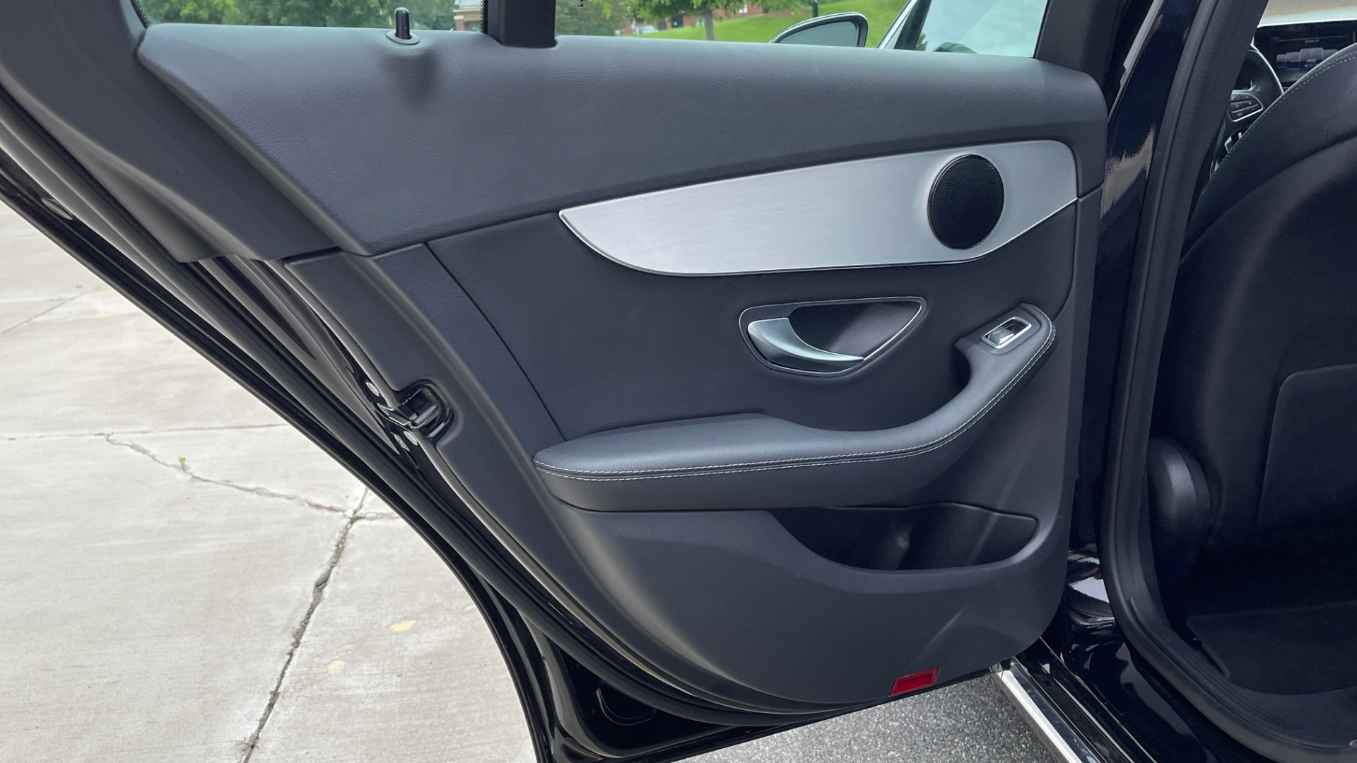Used 2018 Mercedes-Benz C-CLASS C 300 PREMIUM SEDAN / PANO-ROOF / HTD STS / APPLE / REARVIEW for sale Sold at Formula Imports in Charlotte NC 28227 38