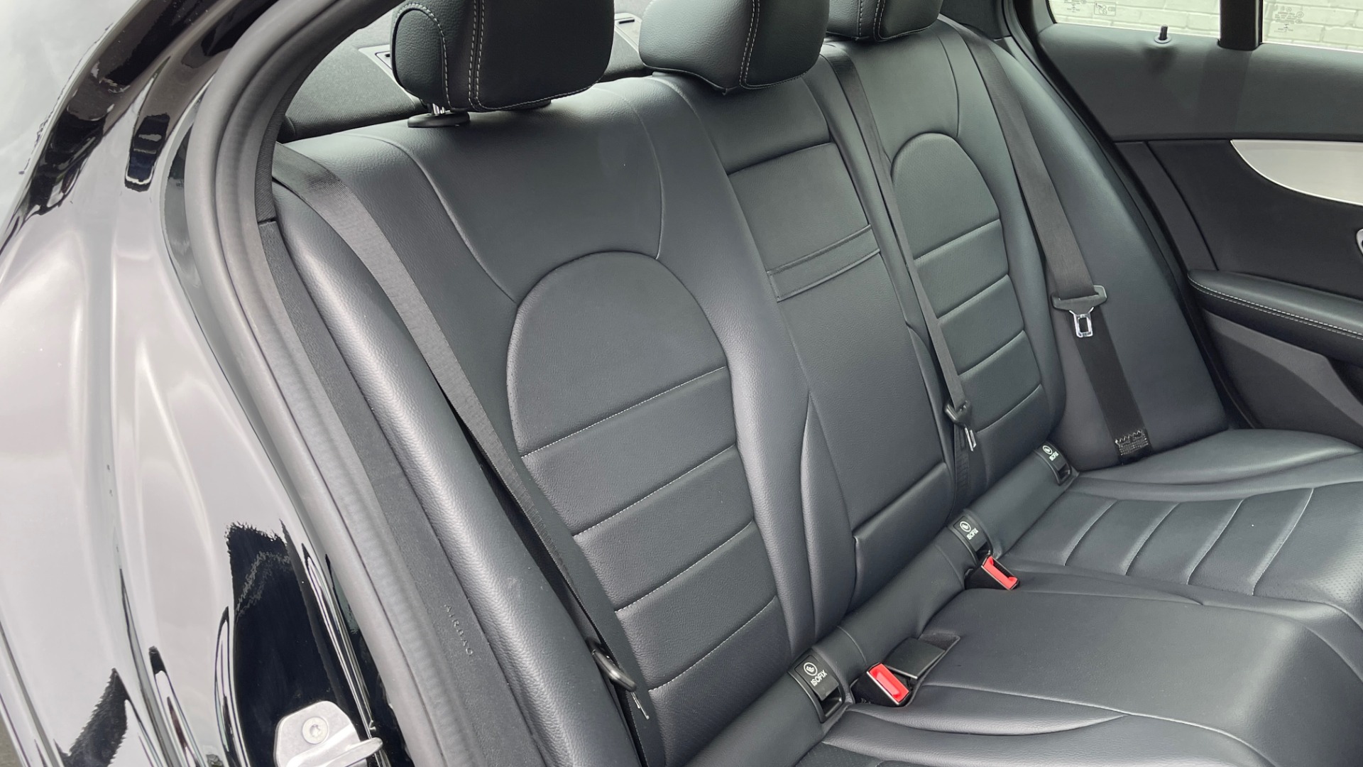 Used 2018 Mercedes-Benz C-CLASS C 300 PREMIUM SEDAN / PANO-ROOF / HTD STS / APPLE / REARVIEW for sale Sold at Formula Imports in Charlotte NC 28227 44