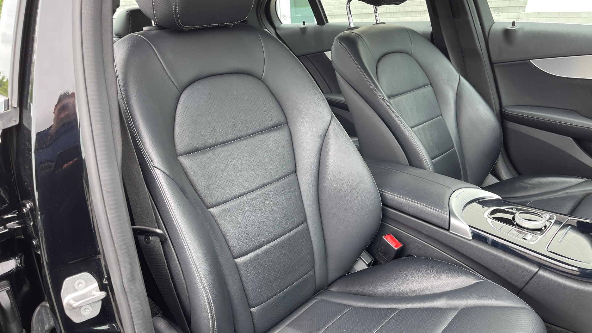 Used 2018 Mercedes-Benz C-CLASS C 300 PREMIUM SEDAN / PANO-ROOF / HTD STS / APPLE / REARVIEW for sale Sold at Formula Imports in Charlotte NC 28227 48