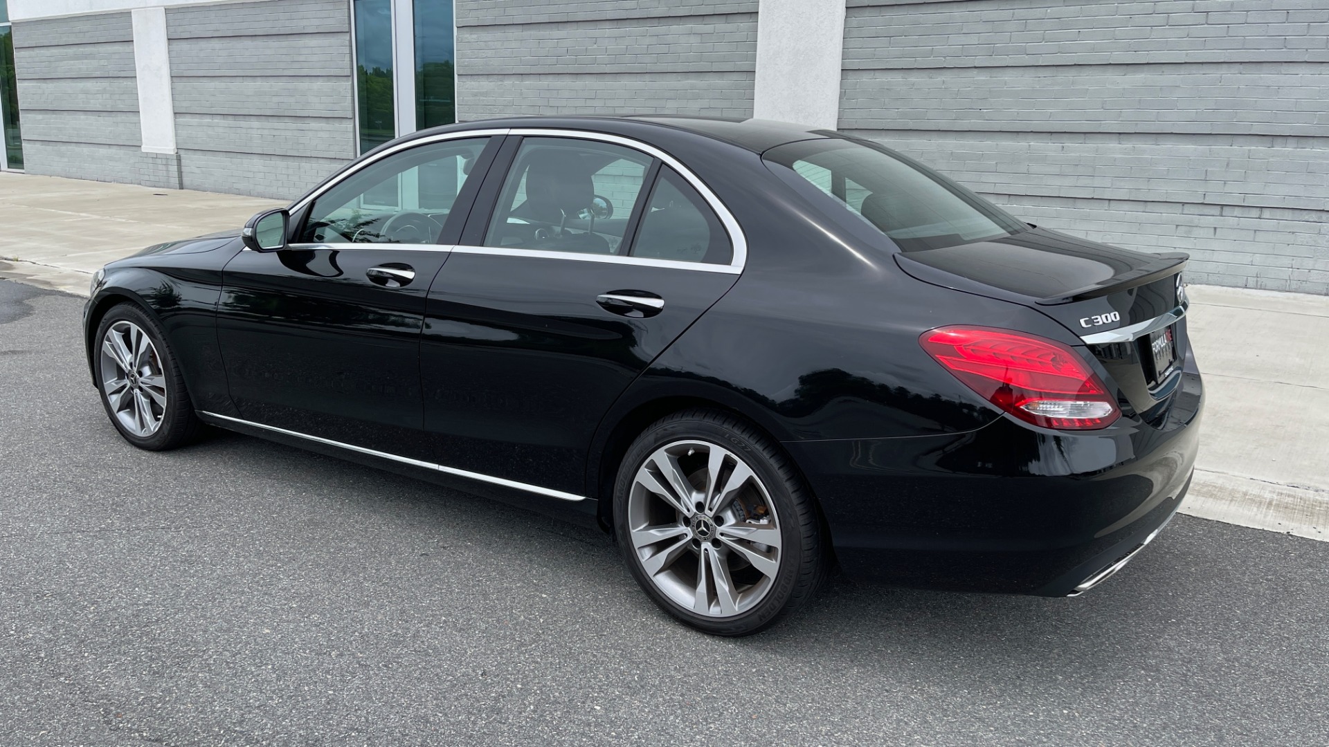 Used 2018 Mercedes-Benz C-CLASS C 300 PREMIUM SEDAN / PANO-ROOF / HTD STS / APPLE / REARVIEW for sale Sold at Formula Imports in Charlotte NC 28227 5