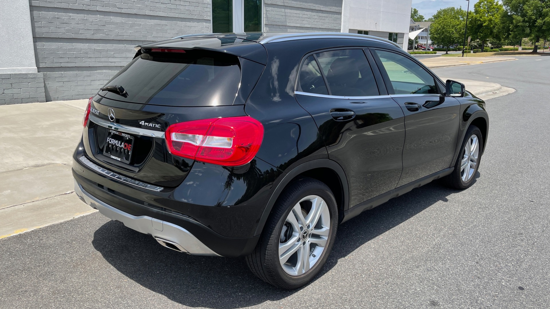 Used 2018 Mercedes-Benz GLA 250 4MATIC SUV / PANO-ROOF / HTD STS / BLIND SPOT ASST / APPLE for sale Sold at Formula Imports in Charlotte NC 28227 2