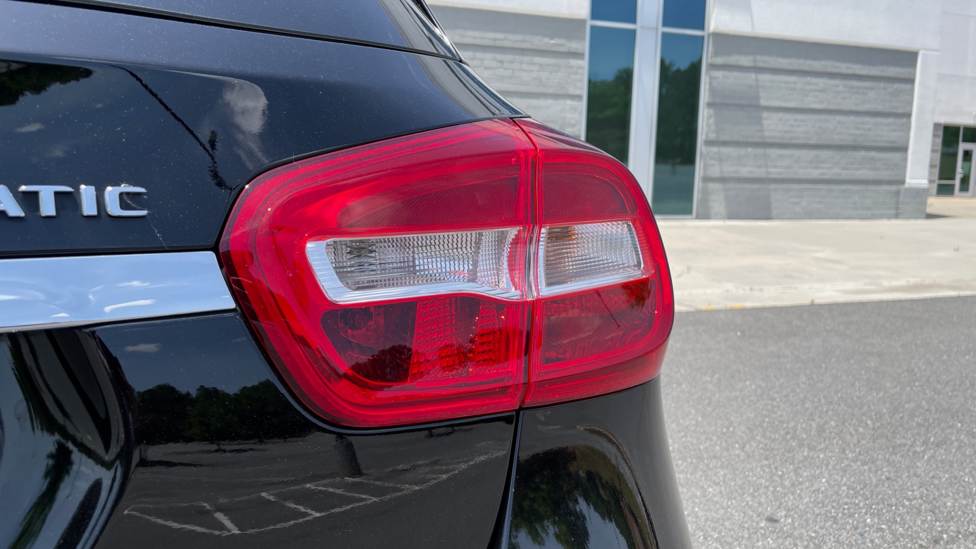 Used 2018 Mercedes-Benz GLA 250 4MATIC SUV / PANO-ROOF / HTD STS / BLIND SPOT ASST / APPLE for sale Sold at Formula Imports in Charlotte NC 28227 24
