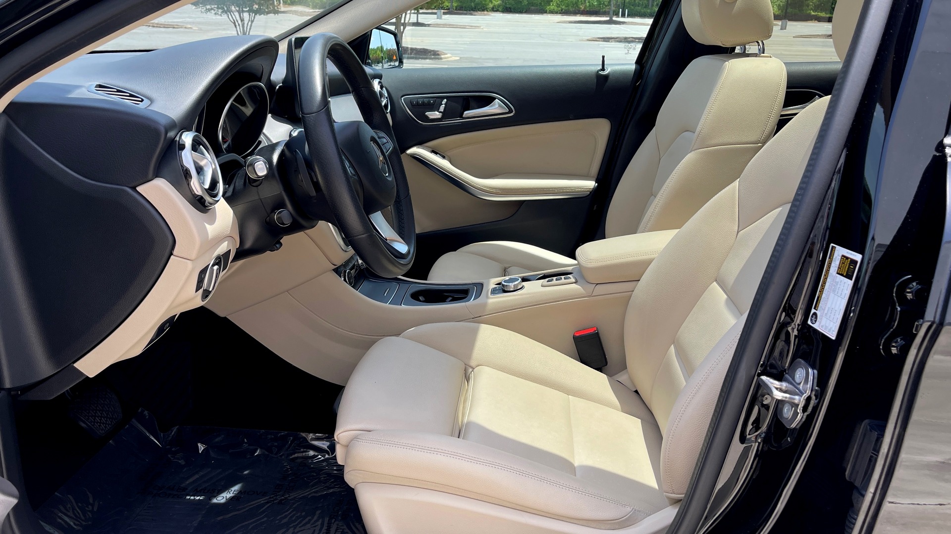 Used 2018 Mercedes-Benz GLA 250 4MATIC SUV / PANO-ROOF / HTD STS / BLIND SPOT ASST / APPLE for sale Sold at Formula Imports in Charlotte NC 28227 57