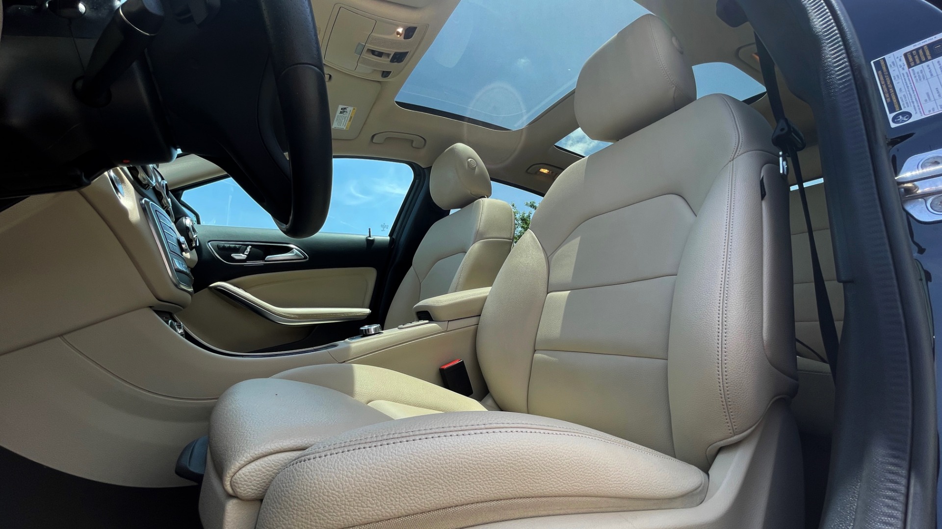 Used 2018 Mercedes-Benz GLA 250 4MATIC SUV / PANO-ROOF / HTD STS / BLIND SPOT ASST / APPLE for sale Sold at Formula Imports in Charlotte NC 28227 61
