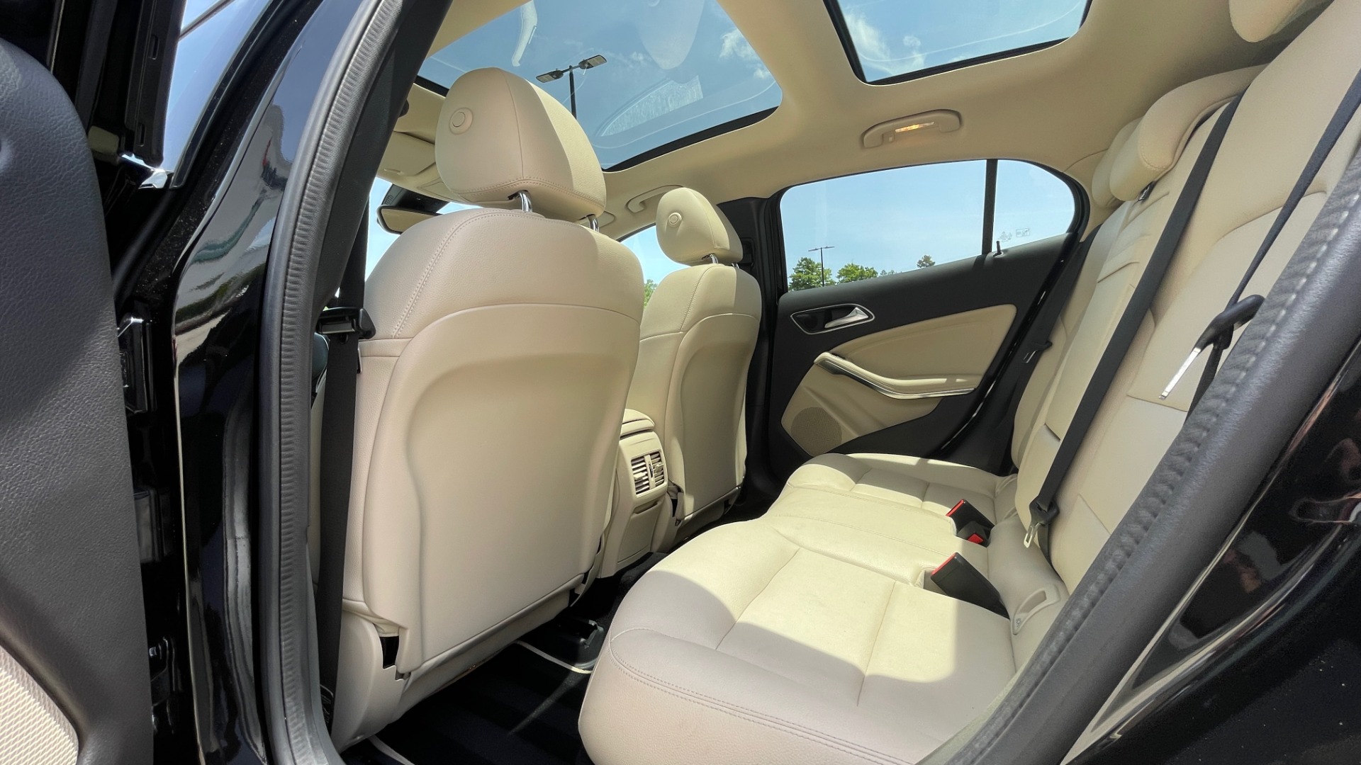 Used 2018 Mercedes-Benz GLA 250 4MATIC SUV / PANO-ROOF / HTD STS / BLIND SPOT ASST / APPLE for sale Sold at Formula Imports in Charlotte NC 28227 66