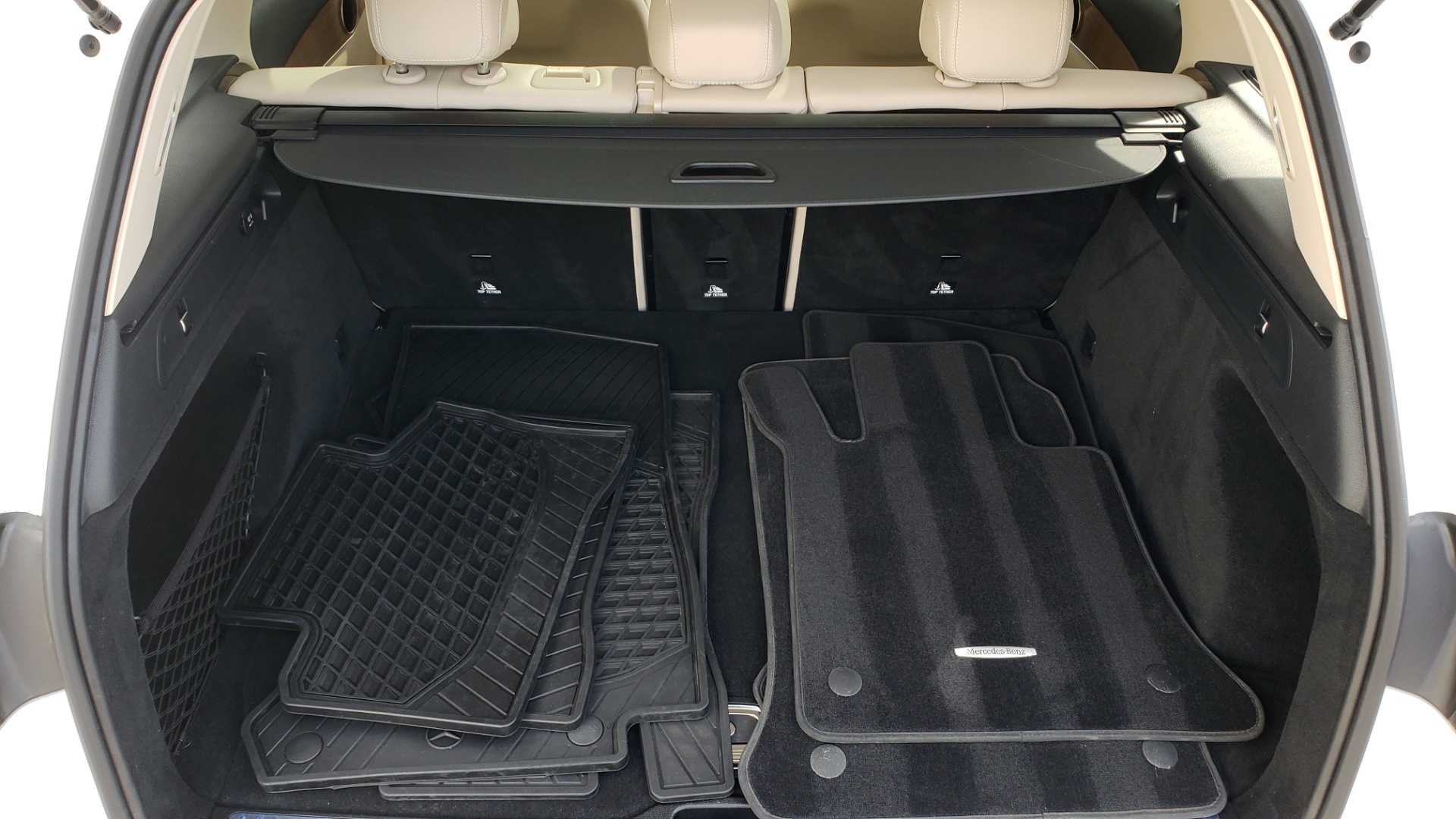 Used 2018 Mercedes-Benz GLC 300 4MATIC / PREM PKG / PANO-ROOF / APPLE / REARVIEW for sale Sold at Formula Imports in Charlotte NC 28227 15