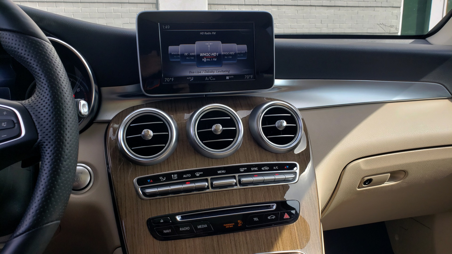 Used 2018 Mercedes-Benz GLC 300 4MATIC / PREM PKG / PANO-ROOF / APPLE / REARVIEW for sale Sold at Formula Imports in Charlotte NC 28227 42