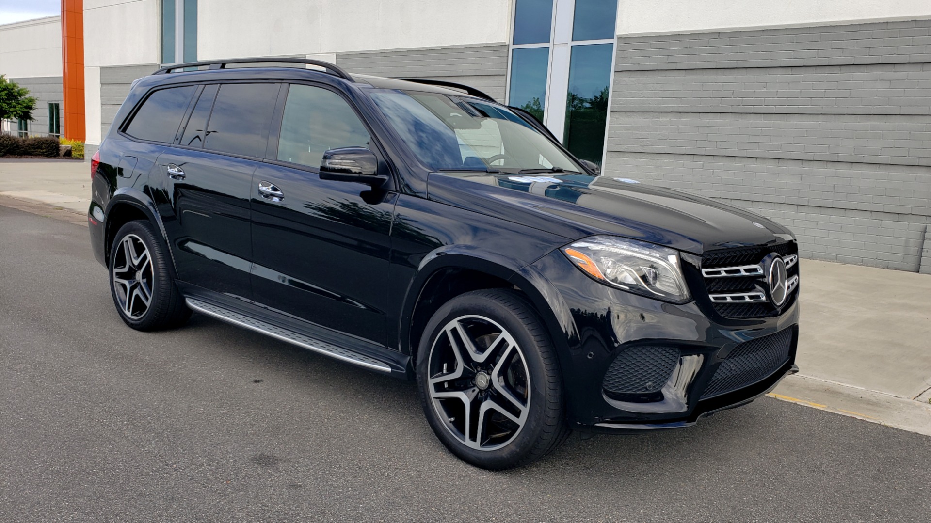 Used 2017 Mercedes-Benz GLS 550 4MATIC / NAV / DRVR ASST / SUNROOF / NIGHT PKG / REARVIEW for sale Sold at Formula Imports in Charlotte NC 28227 40