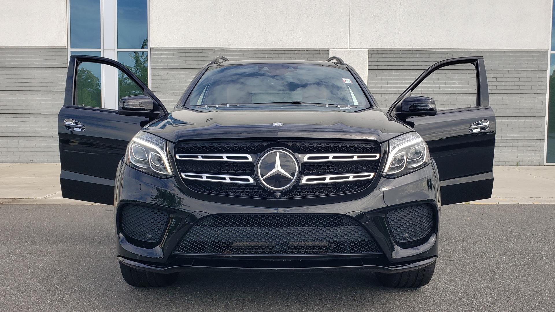 Used 2017 Mercedes-Benz GLS 550 4MATIC / NAV / DRVR ASST / SUNROOF / NIGHT PKG / REARVIEW for sale Sold at Formula Imports in Charlotte NC 28227 53