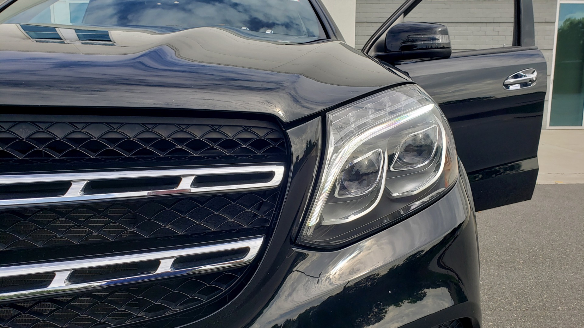 Used 2017 Mercedes-Benz GLS 550 4MATIC / NAV / DRVR ASST / SUNROOF / NIGHT PKG / REARVIEW for sale Sold at Formula Imports in Charlotte NC 28227 55