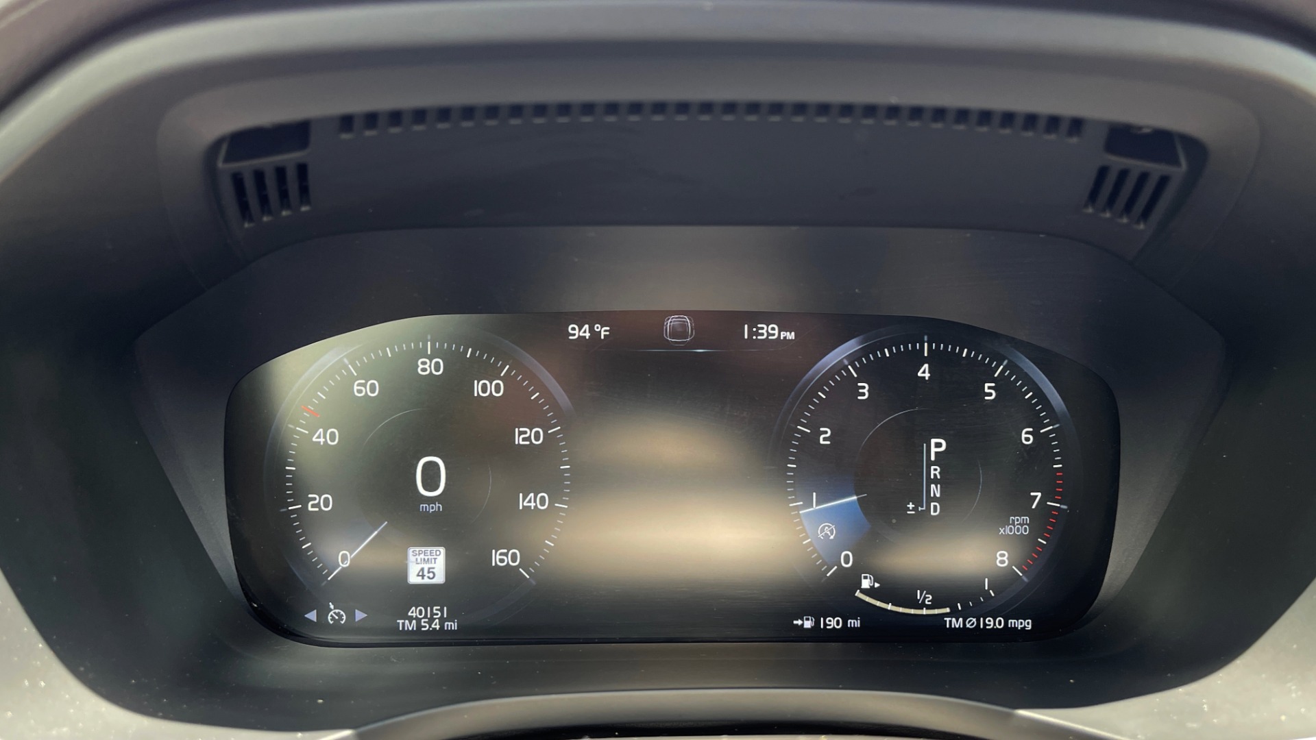 Used 2018 Volvo XC60 INSCRIPTION 2.0L TURBO SUV / AWD / NAV / SUNROOF / REARVIEW for sale Sold at Formula Imports in Charlotte NC 28227 38
