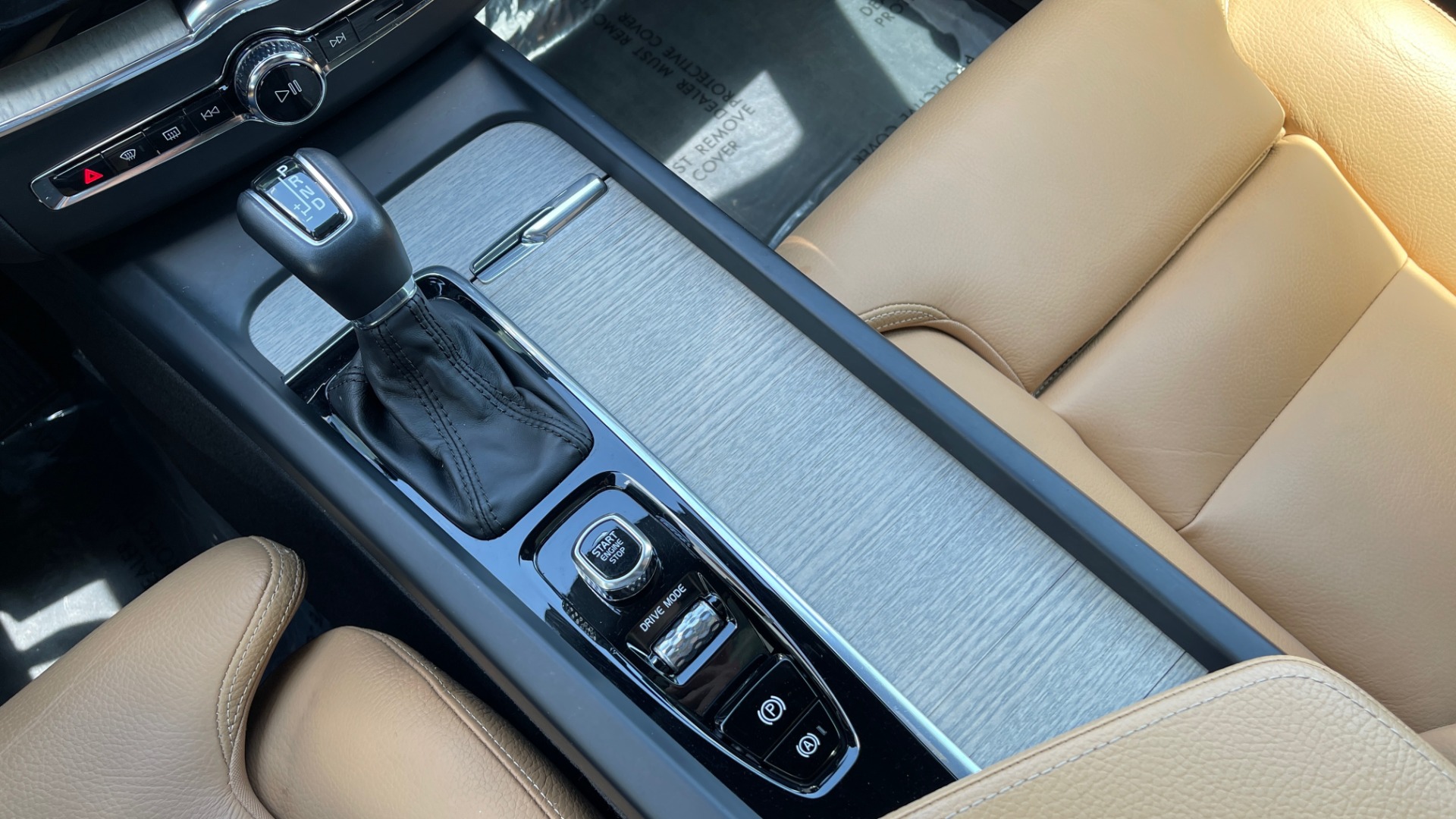 Used 2018 Volvo XC60 INSCRIPTION 2.0L TURBO SUV / AWD / NAV / SUNROOF / REARVIEW for sale Sold at Formula Imports in Charlotte NC 28227 51
