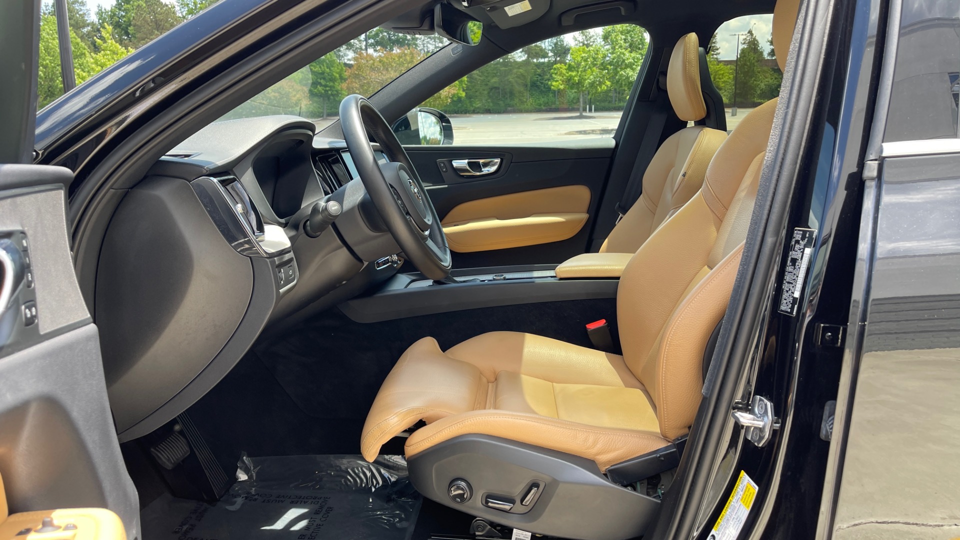 Used 2018 Volvo XC60 INSCRIPTION 2.0L TURBO SUV / AWD / NAV / SUNROOF / REARVIEW for sale Sold at Formula Imports in Charlotte NC 28227 58