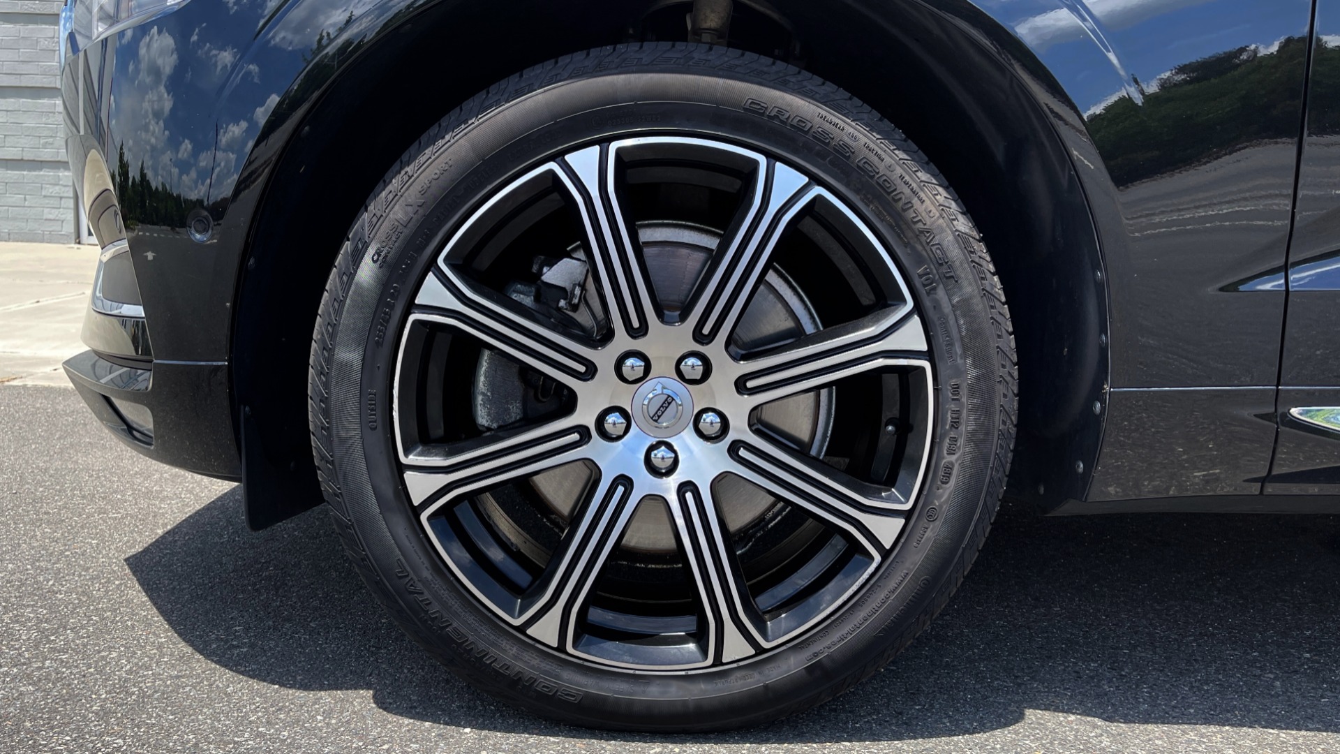 Used 2018 Volvo XC60 INSCRIPTION 2.0L TURBO SUV / AWD / NAV / SUNROOF / REARVIEW for sale Sold at Formula Imports in Charlotte NC 28227 78