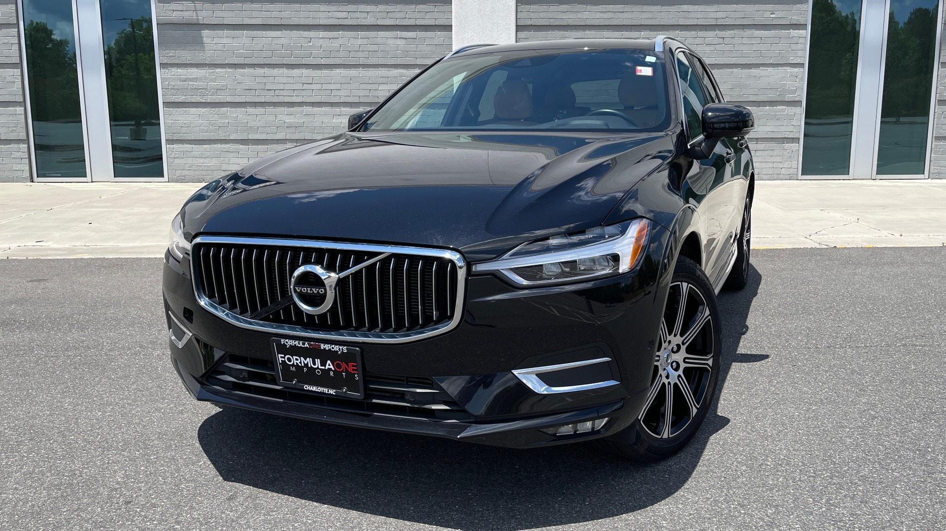 Used 2018 Volvo XC60 INSCRIPTION 2.0L TURBO SUV / AWD / NAV / SUNROOF / REARVIEW for sale Sold at Formula Imports in Charlotte NC 28227 8